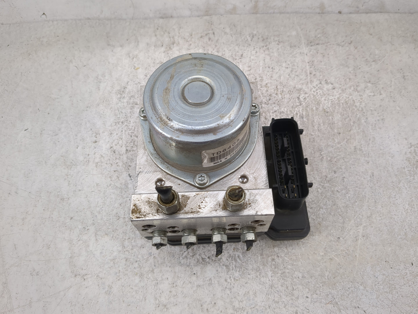 2012-2015 Nissan Rogue ABS Pump Control Module Replacement P/N:TD8405 25302254 Fits Fits 2012 2013 2014 2015 OEM Used Auto P