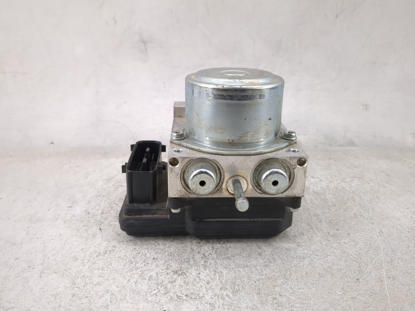 2012-2015 Nissan Rogue ABS Pump Control Module Replacement P/N:TD8405 25302254 Fits Fits 2012 2013 2014 2015 OEM Used Auto P