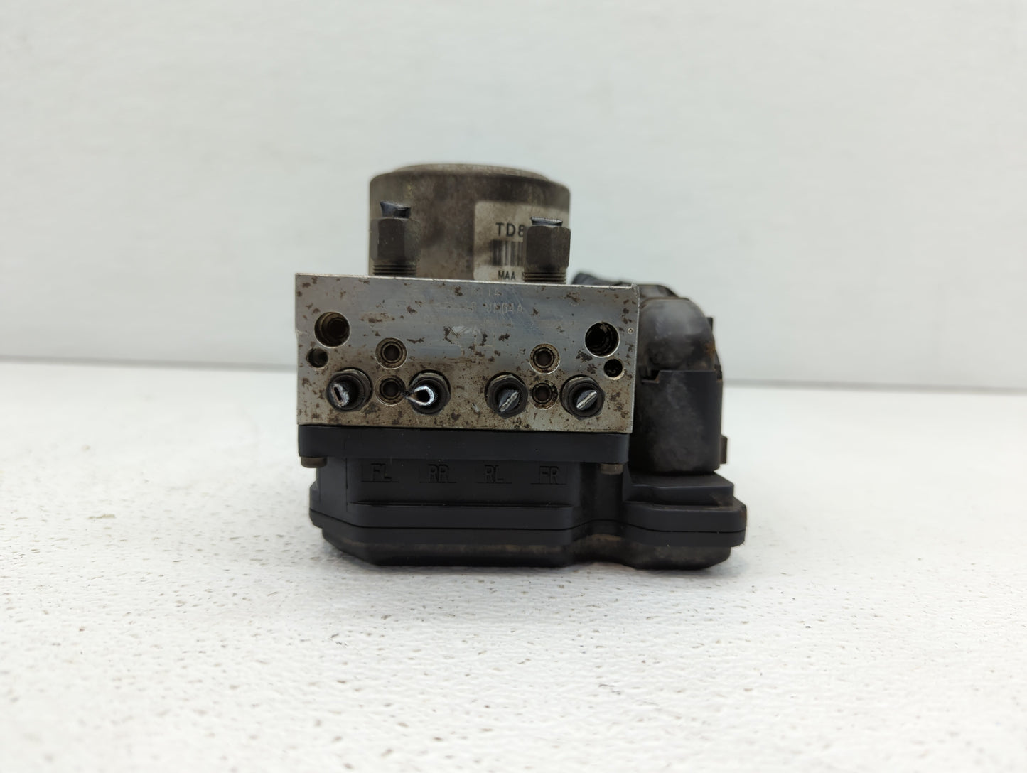 2012-2015 Nissan Rogue ABS Pump Control Module Replacement P/N:47660 JM04A Fits Fits 2012 2013 2014 2015 OEM Used Auto Parts