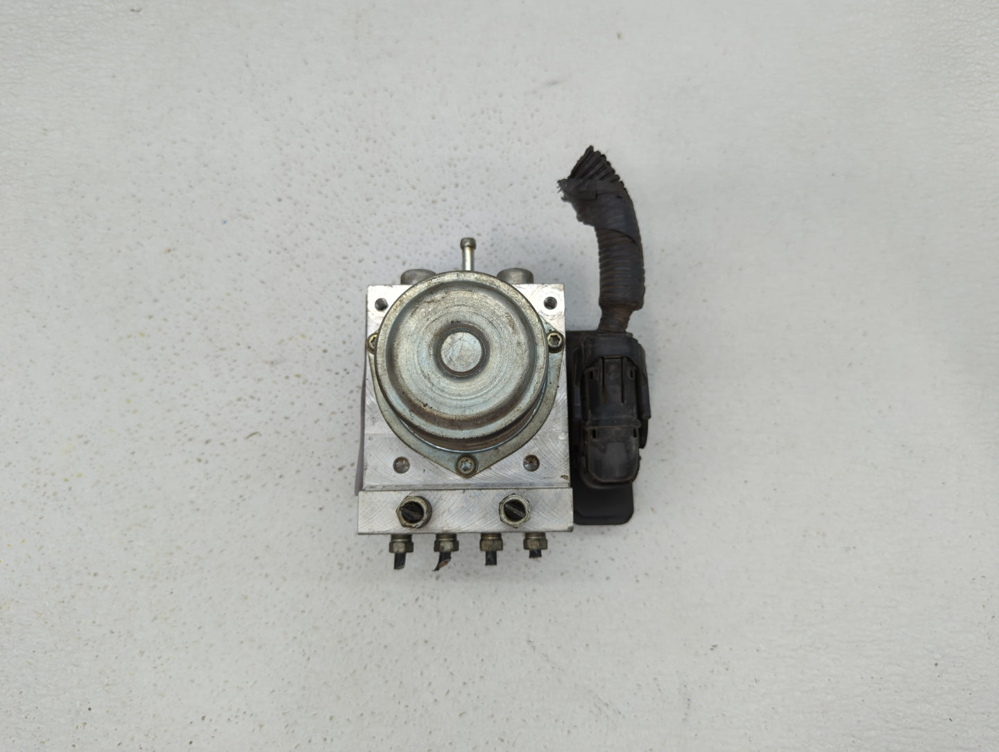 2012-2015 Nissan Rogue ABS Pump Control Module Replacement P/N:47660 JM04A Fits Fits 2012 2013 2014 2015 OEM Used Auto Parts