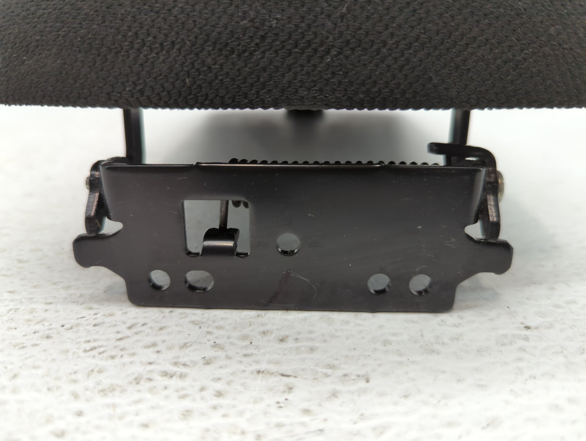 2008-2012 Nissan Rogue Center Console Armrest Cover Lid 502703 - Oemusedautoparts1.com