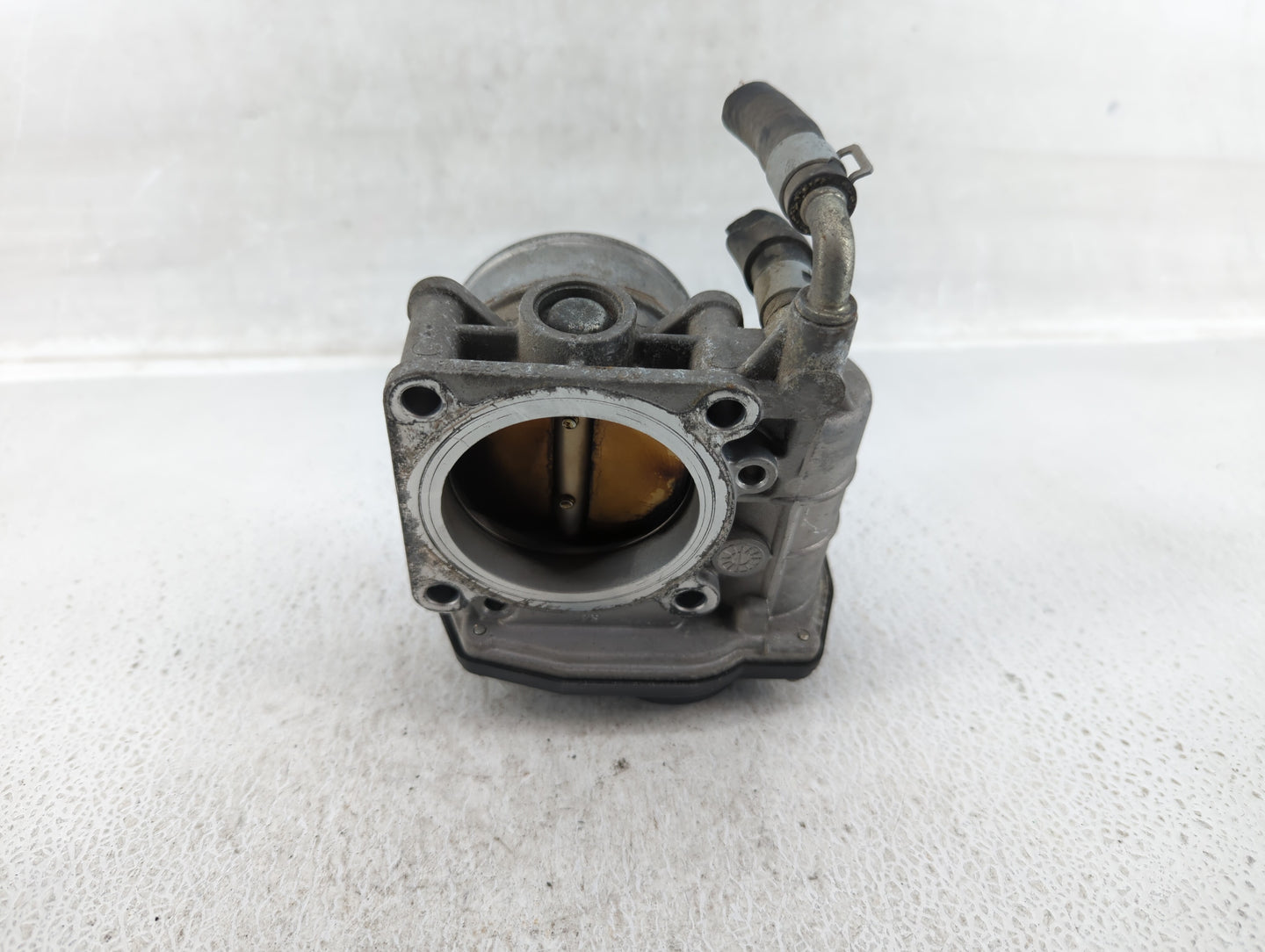 2011-2015 Nissan Rogue Throttle Body P/N:RME60-15 Fits Fits 2011 2012 2013 2014 2015 OEM Used Auto Parts - Oemusedautoparts1