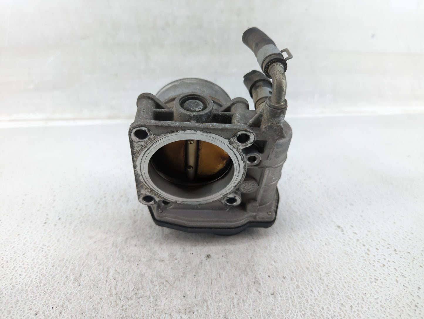 2011-2015 Nissan Rogue Throttle Body P/N:RME60-15 Fits Fits 2011 2012 2013 2014 2015 OEM Used Auto Parts - Oemusedautoparts1
