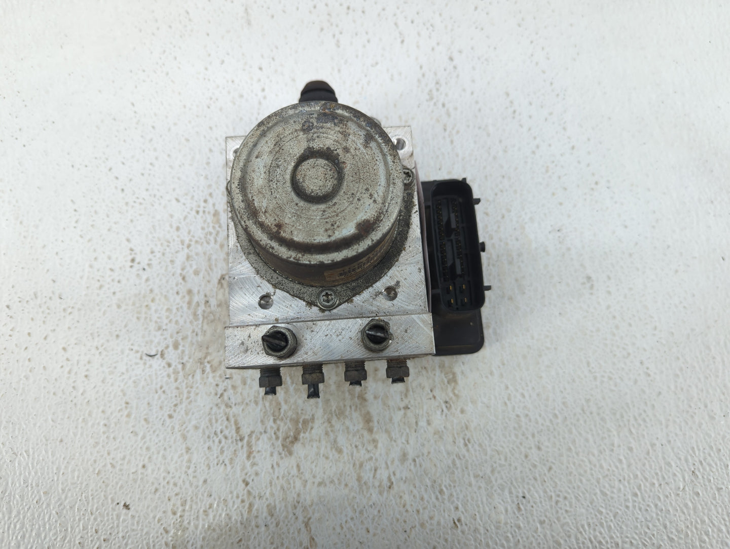 2012-2015 Nissan Rogue ABS Pump Control Module Replacement P/N:TD8405 Fits Fits 2012 2013 2014 2015 OEM Used Auto Parts - Oe