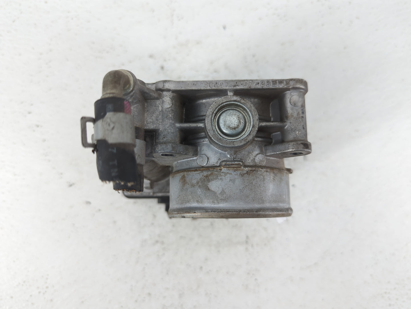 2011-2015 Nissan Rogue Throttle Body P/N:RME60-15 Fits Fits 2011 2012 2013 2014 2015 OEM Used Auto Parts - Oemusedautoparts1