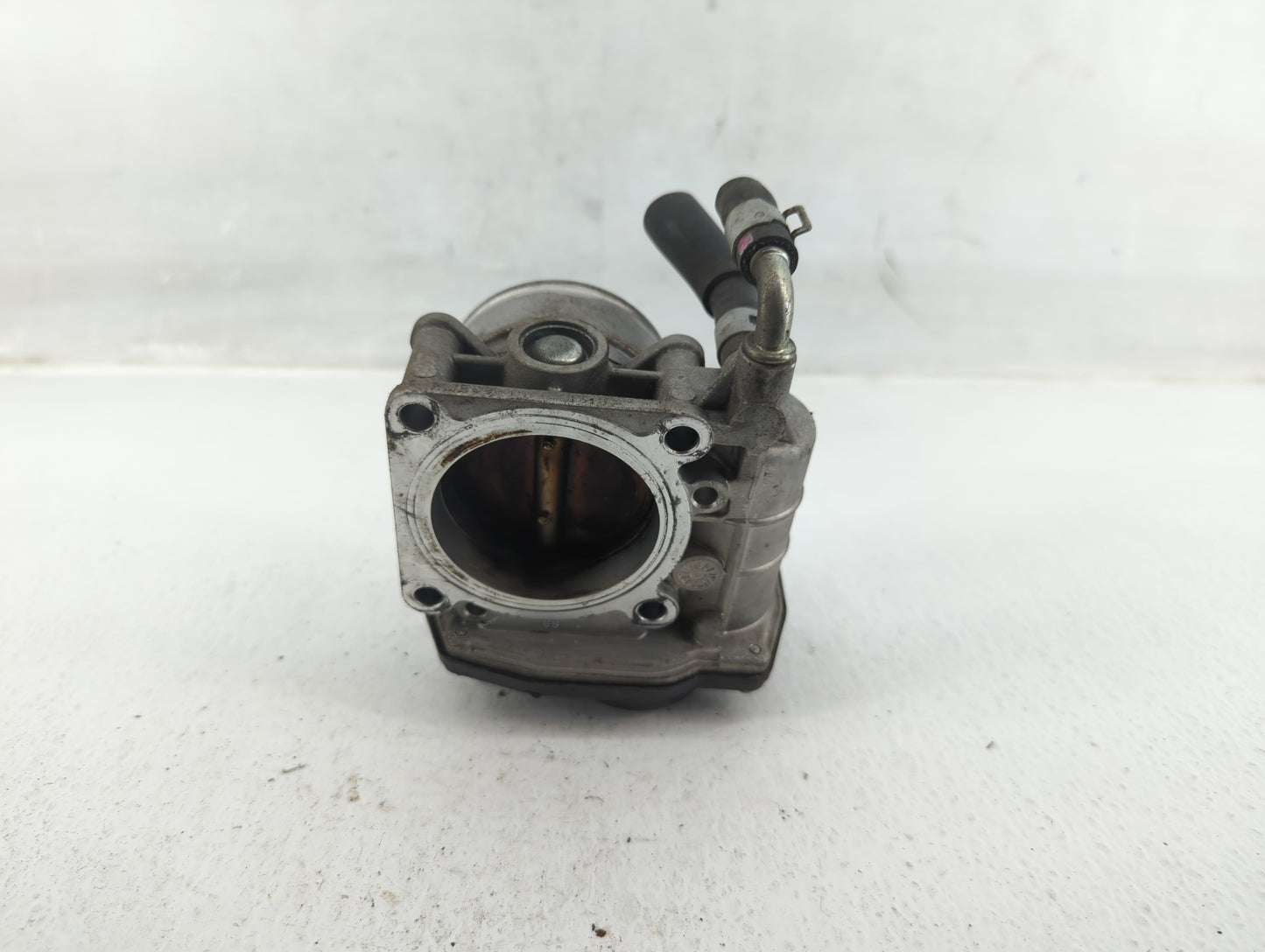 2011-2015 Nissan Rogue Throttle Body P/N:RME60-15 Fits Fits 2011 2012 2013 2014 2015 OEM Used Auto Parts - Oemusedautoparts1