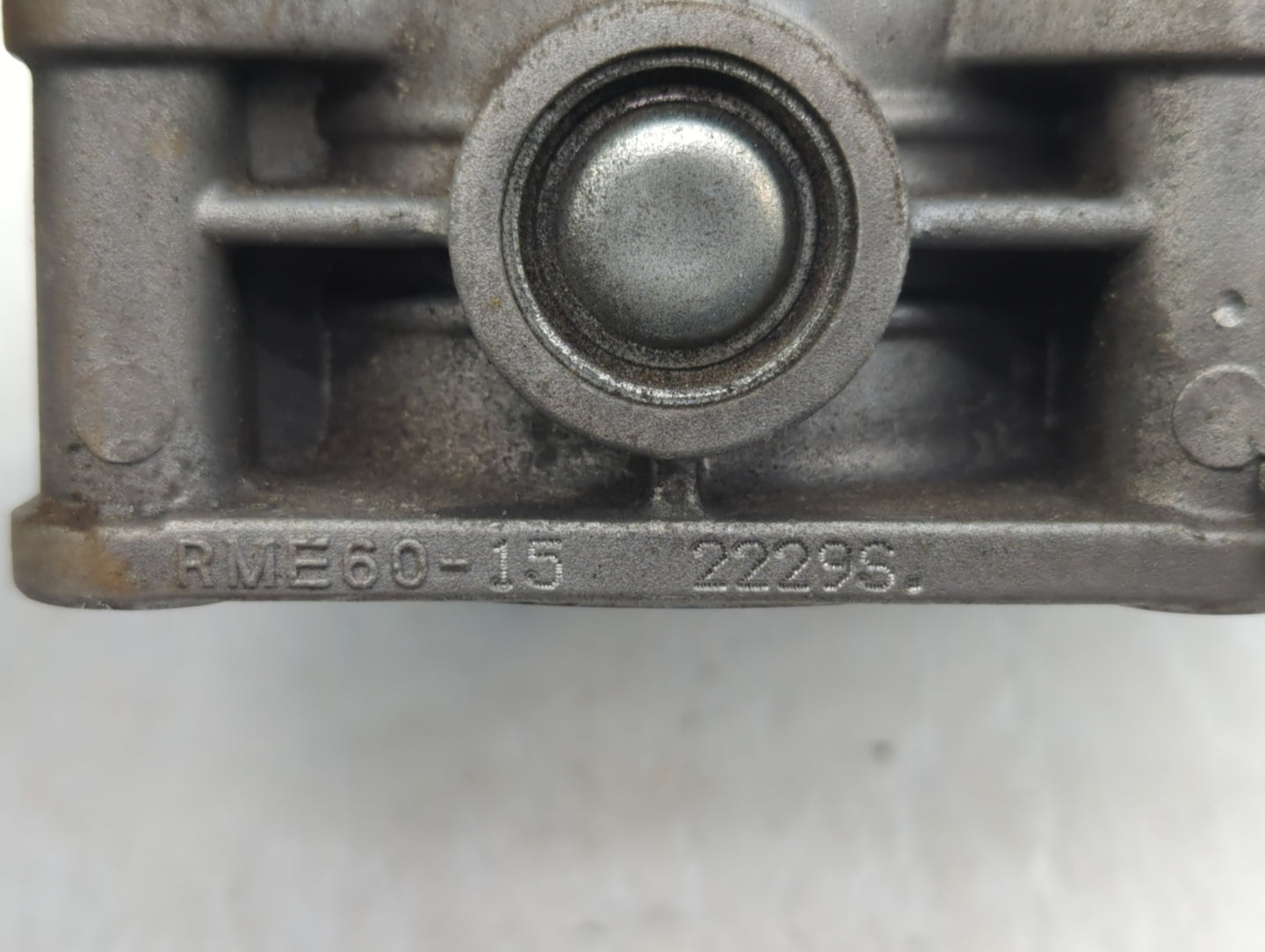 2011-2015 Nissan Rogue Throttle Body P/N:RME60-15 Fits Fits 2011 2012 2013 2014 2015 OEM Used Auto Parts - Oemusedautoparts1