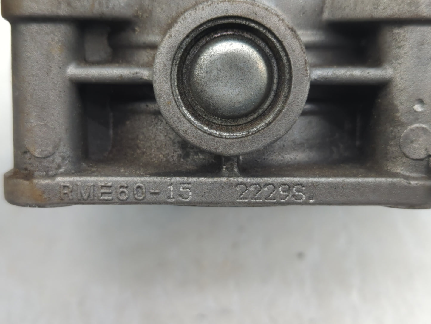 2011-2015 Nissan Rogue Throttle Body P/N:RME60-15 Fits Fits 2011 2012 2013 2014 2015 OEM Used Auto Parts - Oemusedautoparts1