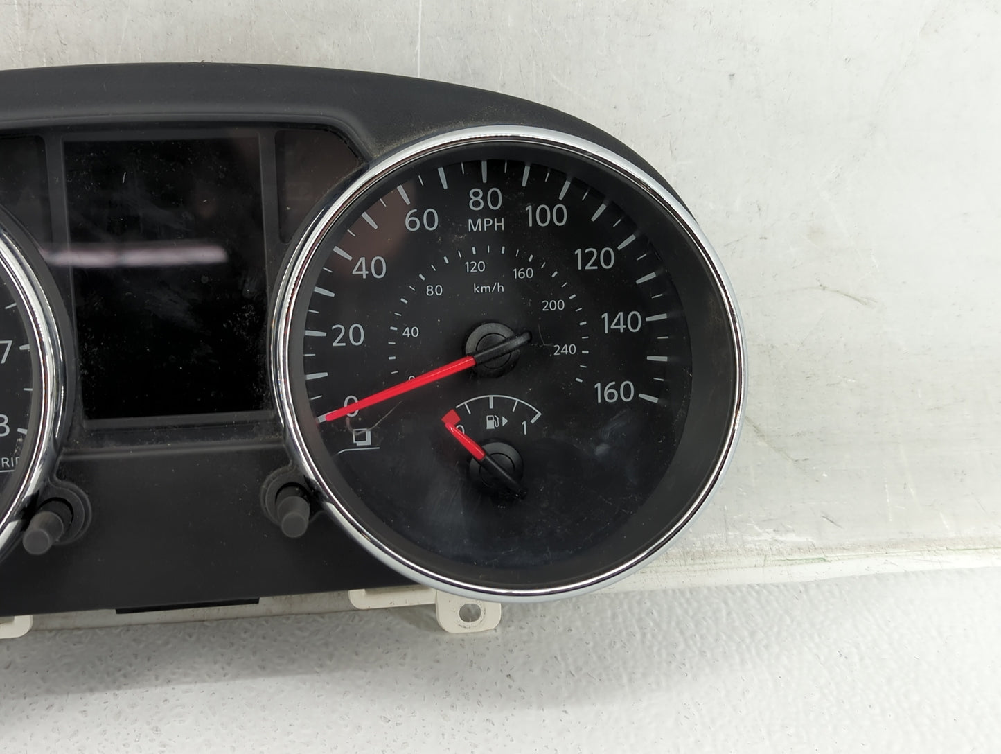 2011-2012 Nissan Rogue Instrument Cluster Speedometer Gauges P/N:24810 1VX5A Fits Fits 2011 2012 OEM Used Auto Parts - Oemus