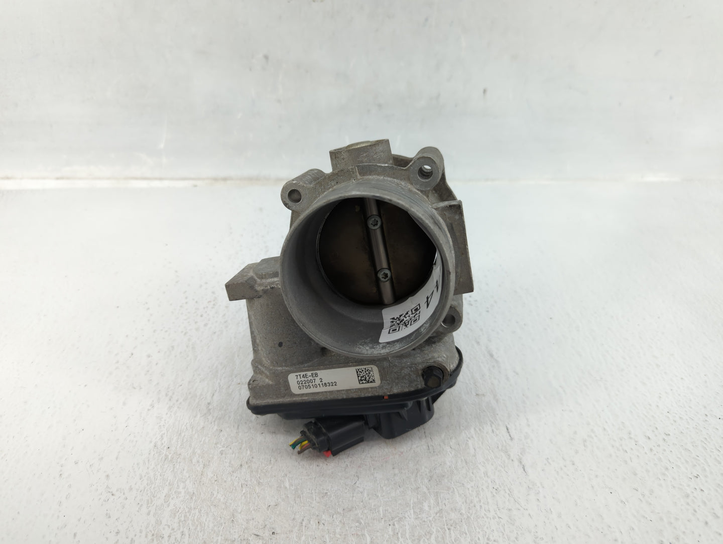 2011-2015 Nissan Rogue Throttle Body P/N:022007 7T4E-EB 070510118322 Fits Fits 2011 2012 2013 2014 2015 OEM Used Auto Parts 