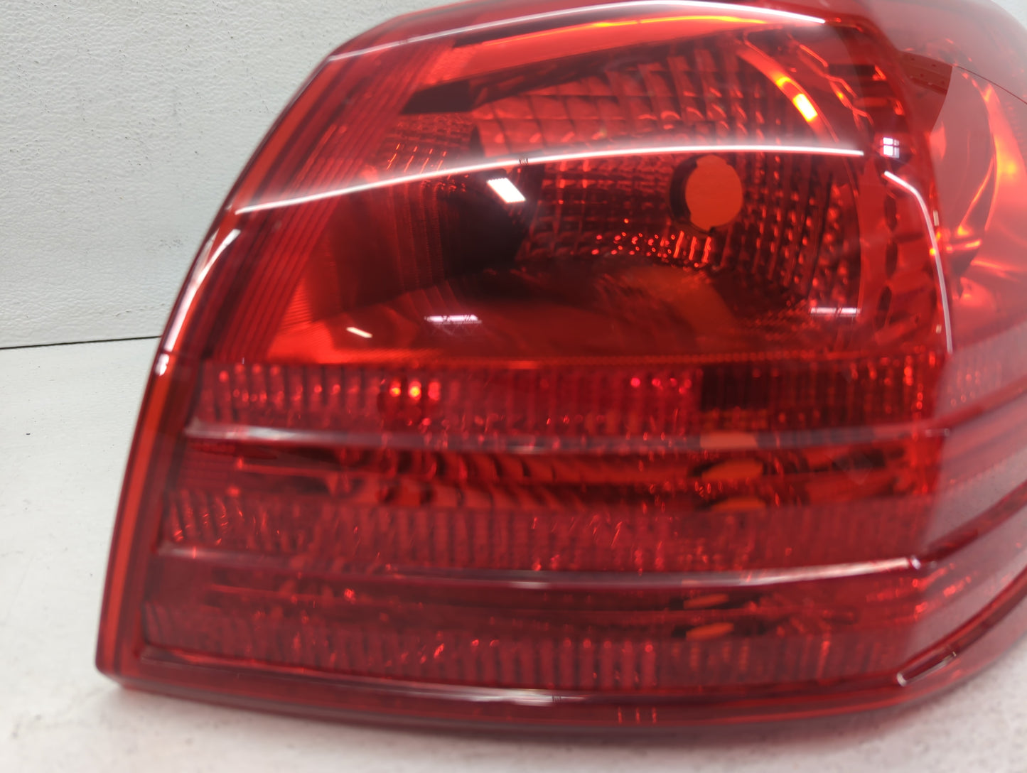 2008-2015 Nissan Rogue Tail Light Assembly Driver Left OEM P/N:C83 Fits Fits 2008 2009 2010 2011 2012 2013 2014 2015 OEM Use