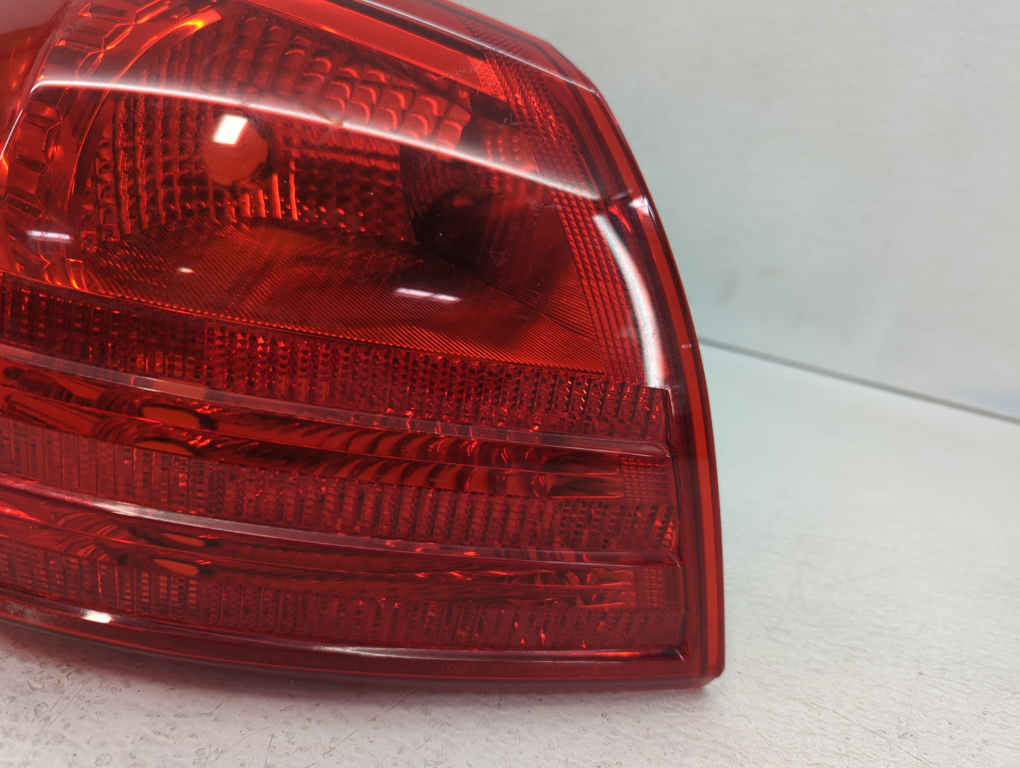 2008-2015 Nissan Rogue Tail Light Assembly Driver Left OEM P/N:C83 Fits Fits 2008 2009 2010 2011 2012 2013 2014 2015 OEM Use