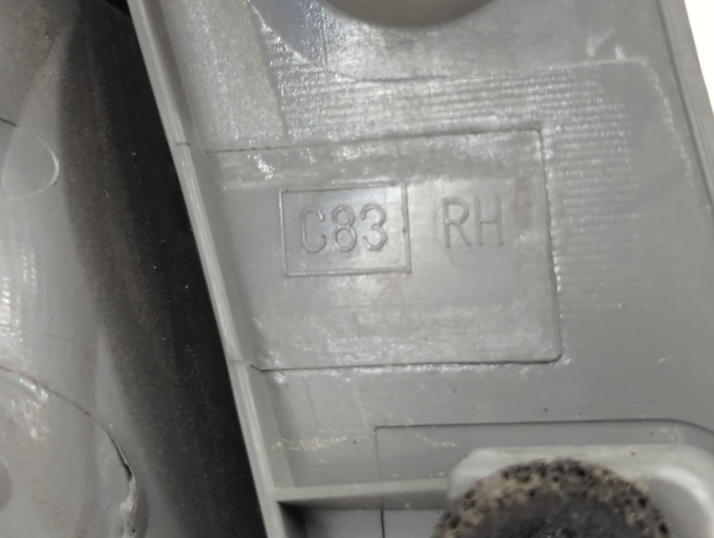 2008-2015 Nissan Rogue Tail Light Assembly Passenger Right OEM Fits Fits 2008 2009 2010 2011 2012 2013 2014 2015 OEM Used Au