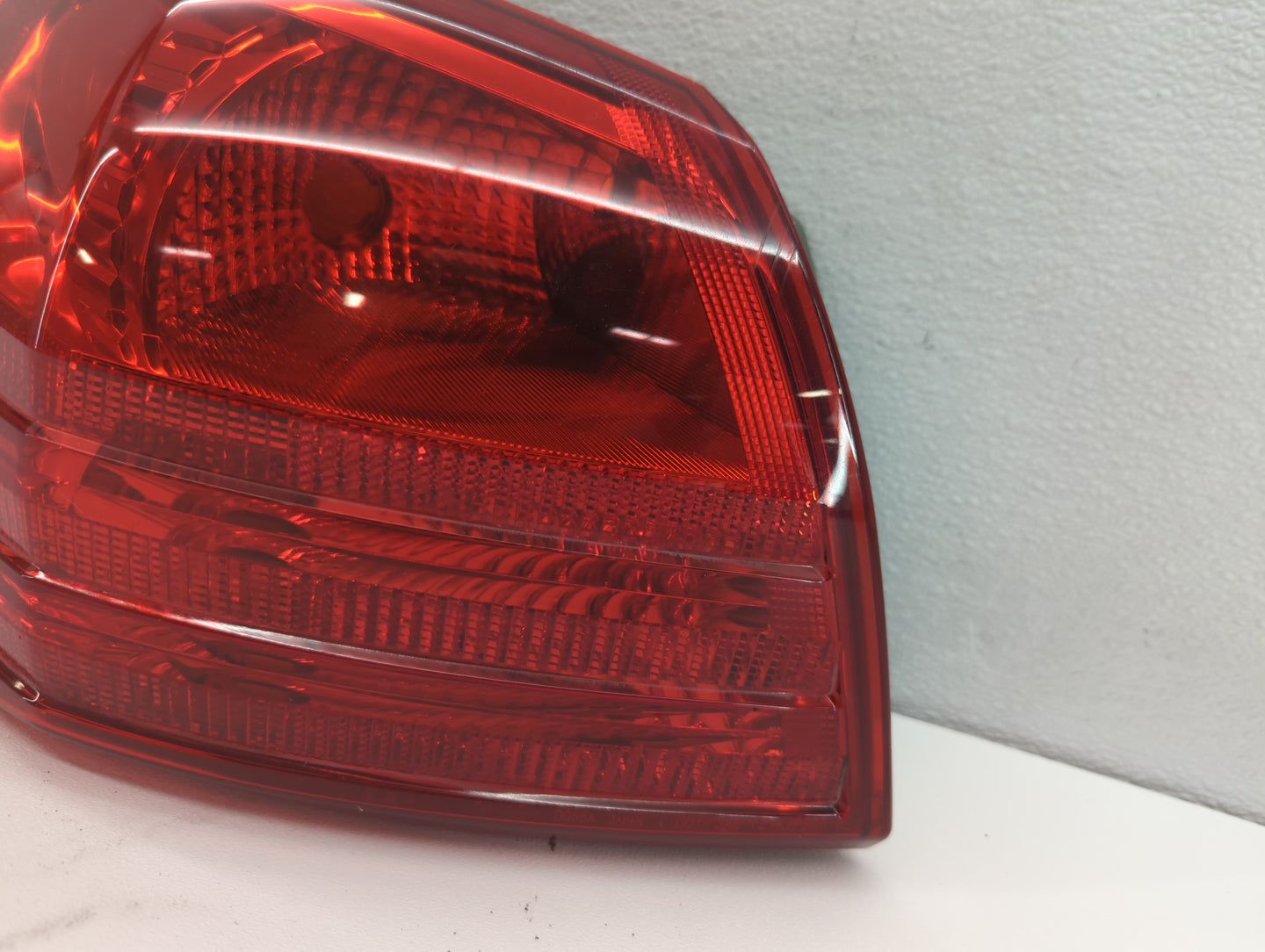 2008-2015 Nissan Rogue Tail Light Assembly Driver Left OEM P/N:C83 LH Fits Fits 2008 2009 2010 2011 2012 2013 2014 2015 OEM 