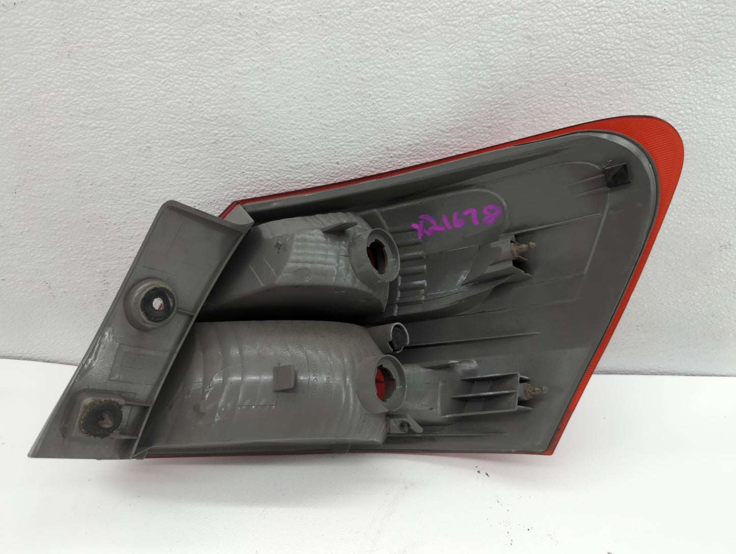 2008-2015 Nissan Rogue Tail Light Assembly Driver Left OEM P/N:C83 LH Fits Fits 2008 2009 2010 2011 2012 2013 2014 2015 OEM 