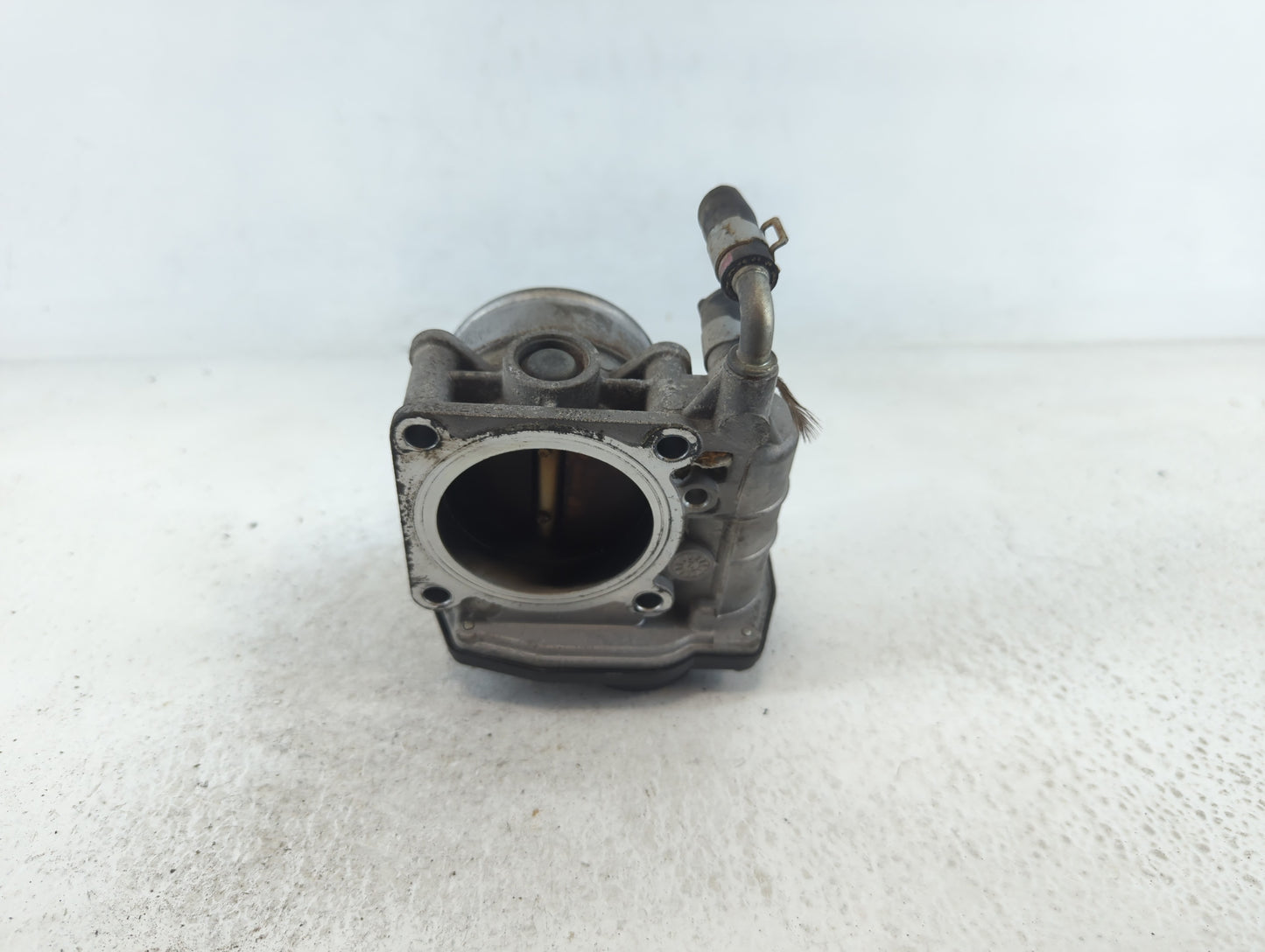 2011-2015 Nissan Rogue Throttle Body P/N:RME60-15 Fits Fits 2011 2012 2013 2014 2015 OEM Used Auto Parts - Oemusedautoparts1