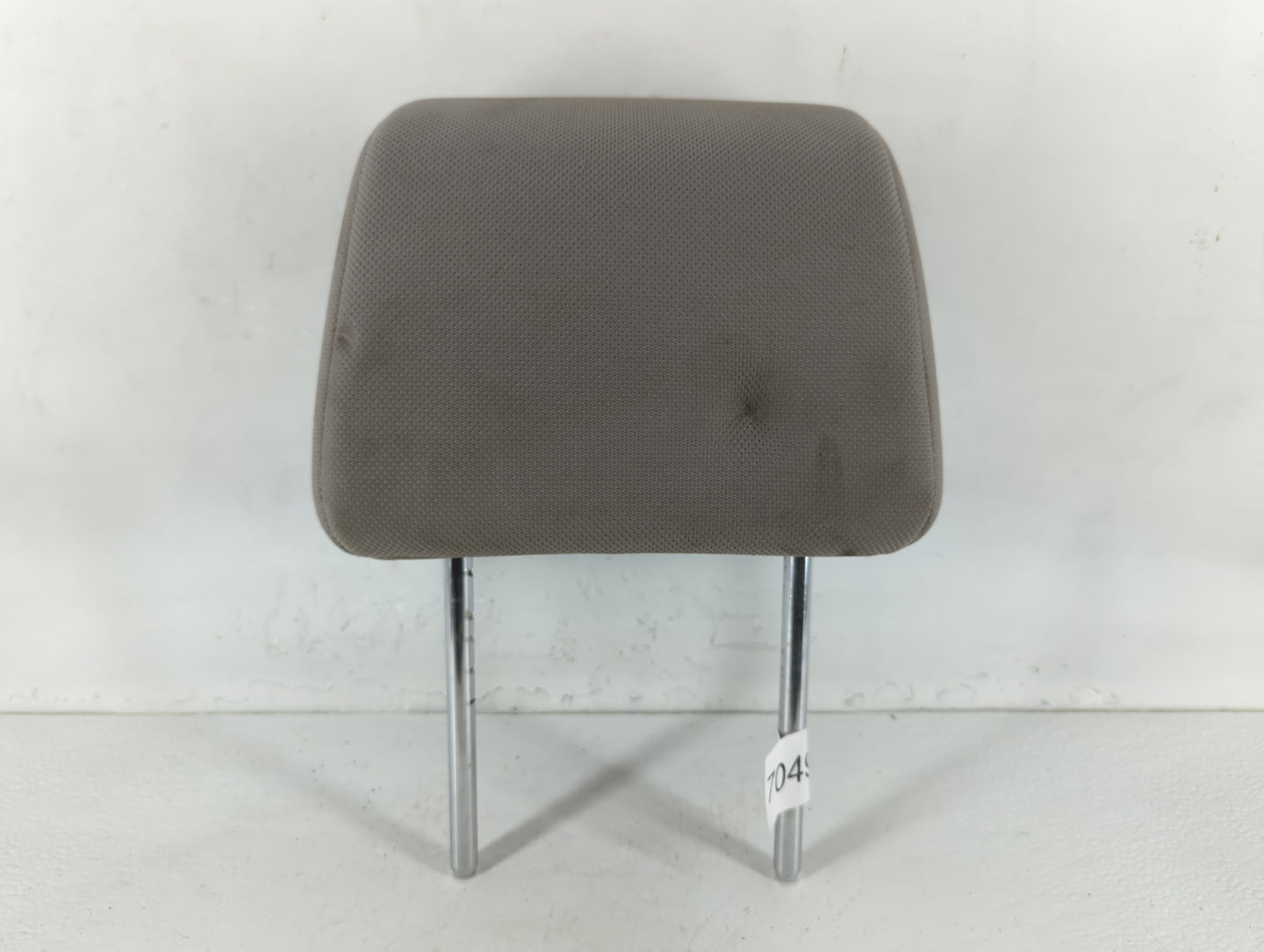 2011-2013 Nissan Rogue Headrest Head Rest Front Driver Passenger Seat Fits Fits 2011 2012 2013 OEM Used Auto Parts - Oemused