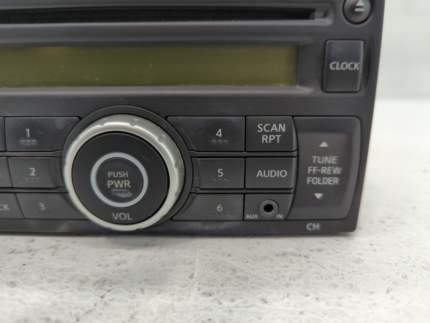 2011-2015 Nissan Rogue Am Fm Cd Player Radio Receiver - Oemusedautoparts1.com