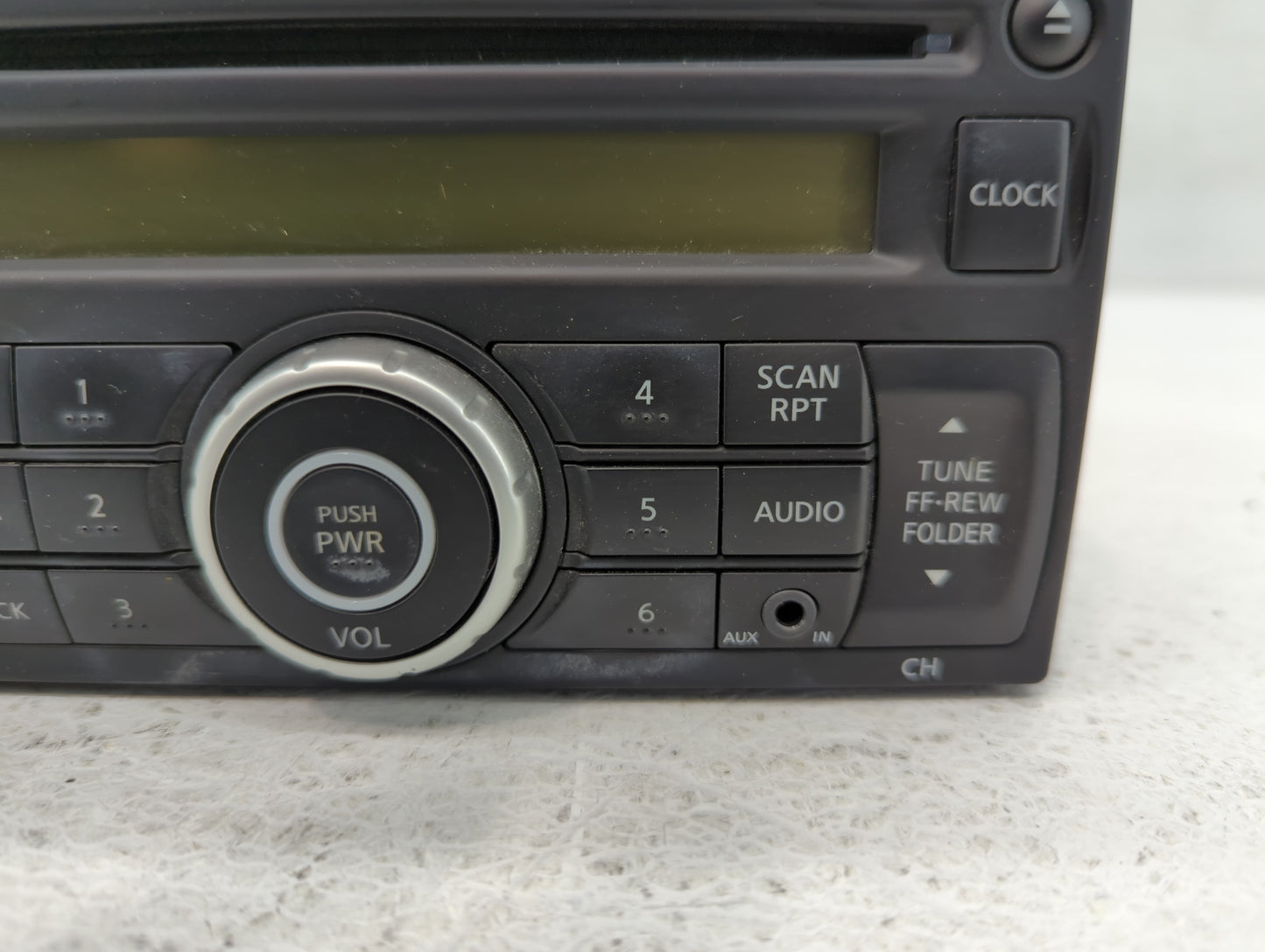 2011-2015 Nissan Rogue Am Fm Cd Player Radio Receiver - Oemusedautoparts1.com