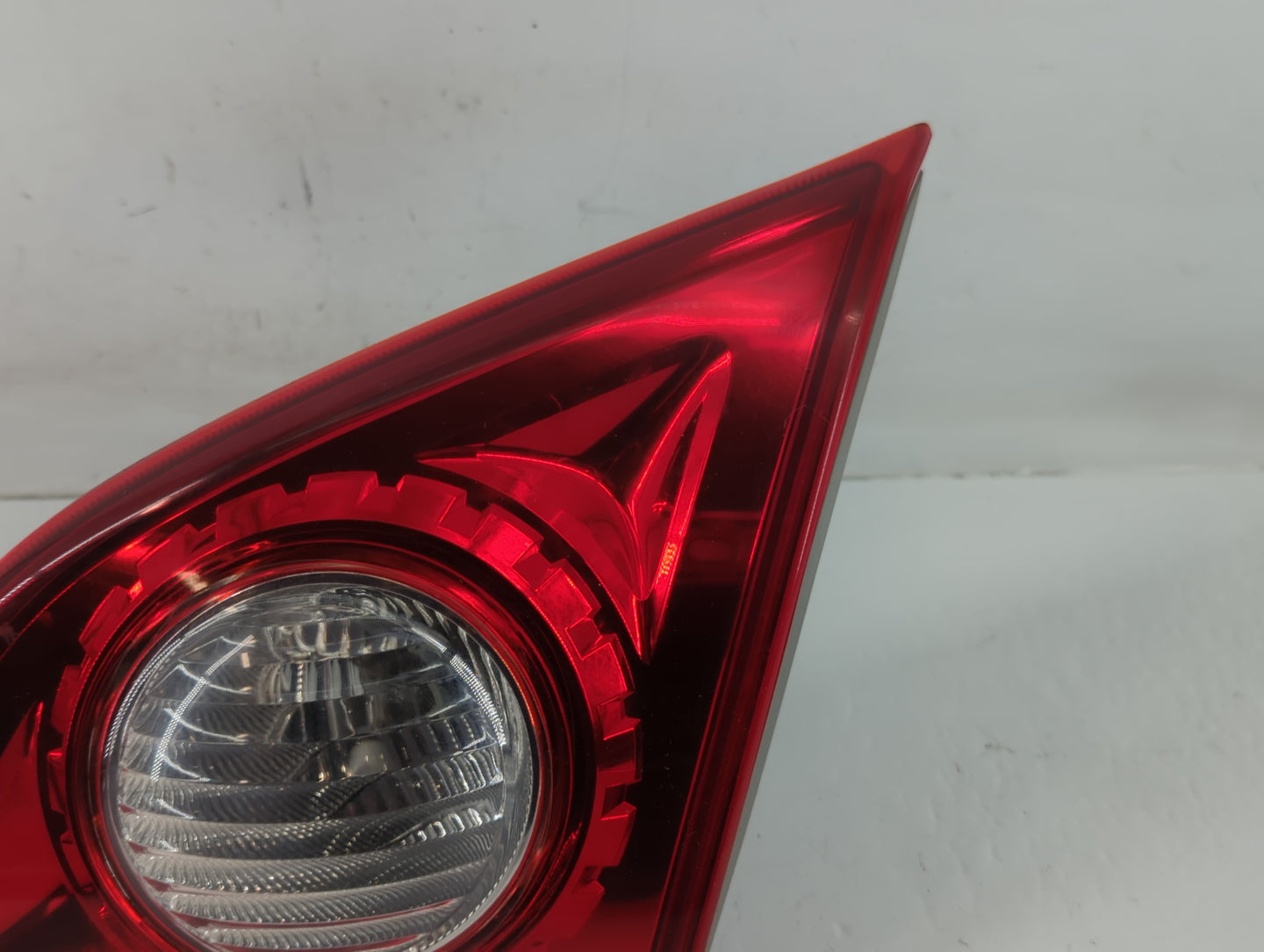 2009-2015 Nissan Rogue Tail Light Assembly Passenger Right OEM P/N:C83 Fits Fits 2009 2010 2011 2012 2013 2014 2015 OEM Used