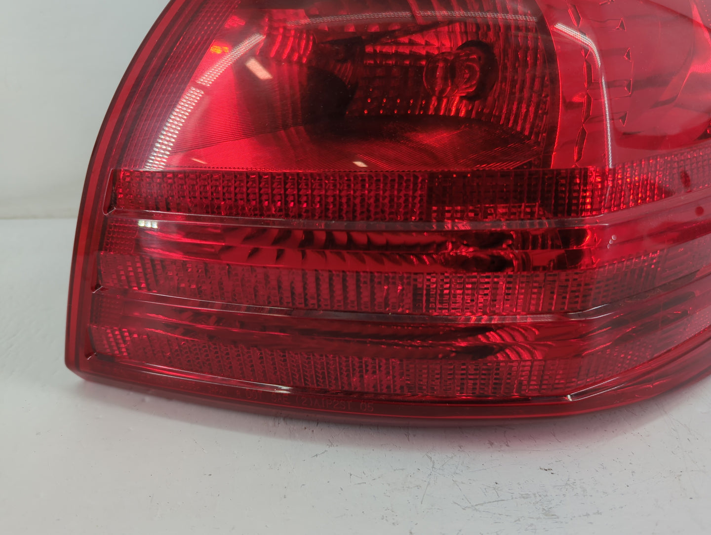 2008-2015 Nissan Rogue Tail Light Assembly Passenger Right OEM P/N:W21 Fits Fits 2008 2009 2010 2011 2012 2013 2014 2015 OEM