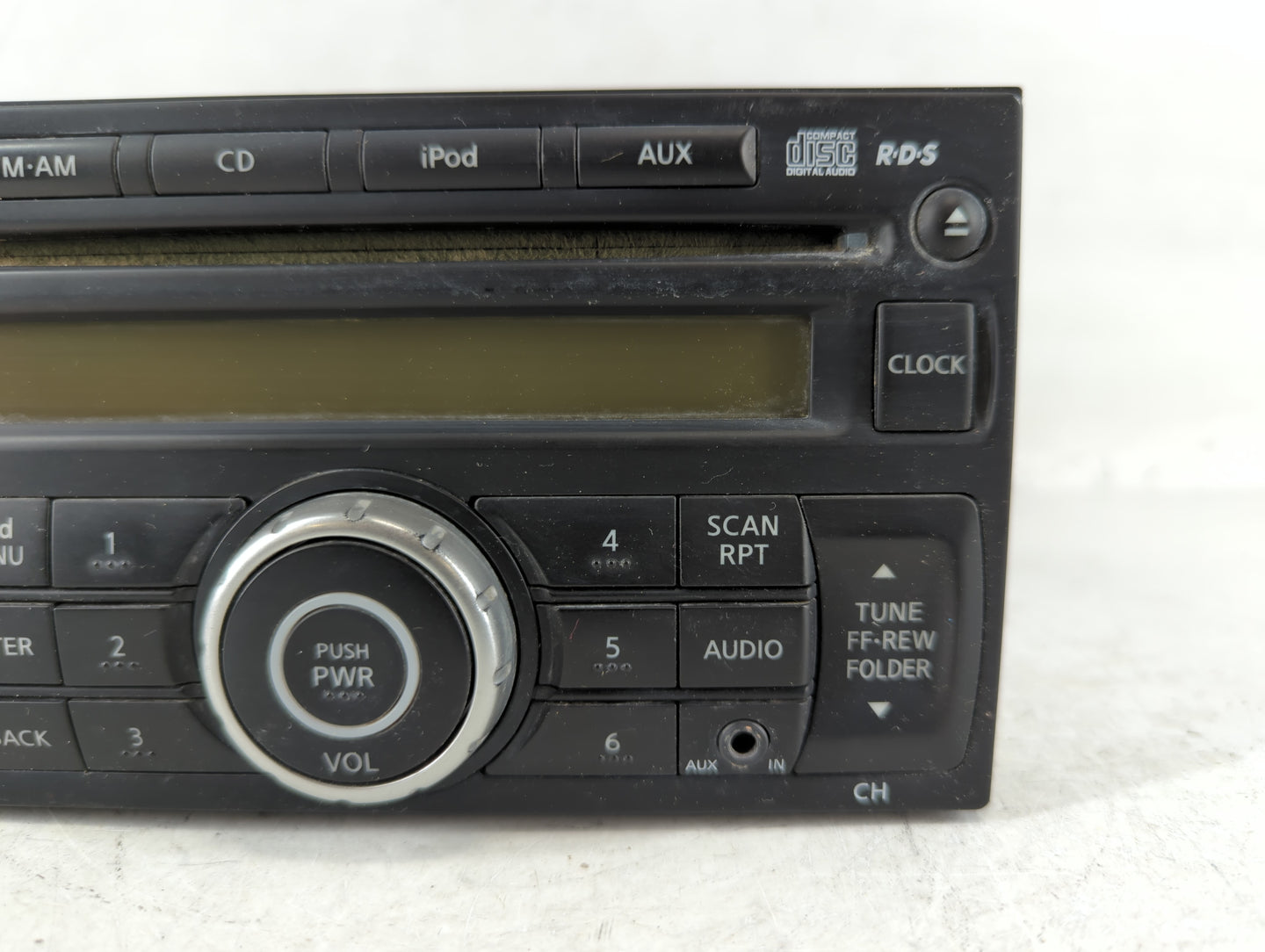 2011-2015 Nissan Rogue Am Fm Cd Player Radio Receiver - Oemusedautoparts1.com