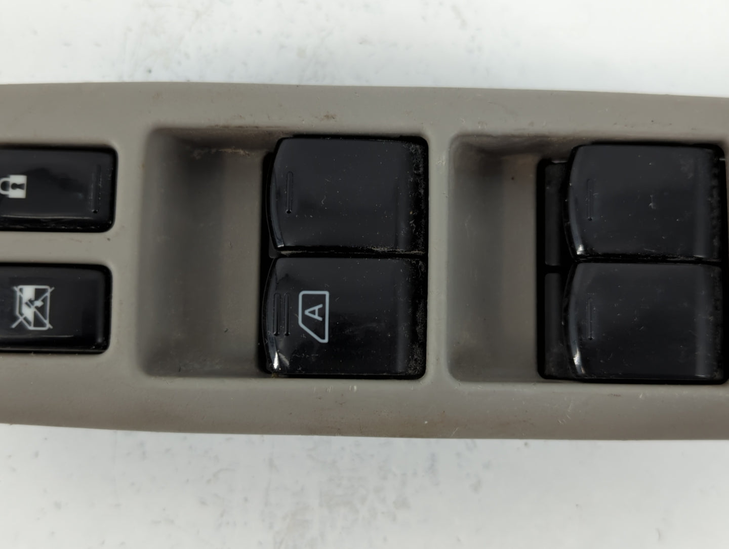 2012 Nissan Rogue Master Power Window Switch Replacement Driver Side Left P/N:>PA6-GF30< Fits OEM Used Auto Parts - Oemuseda