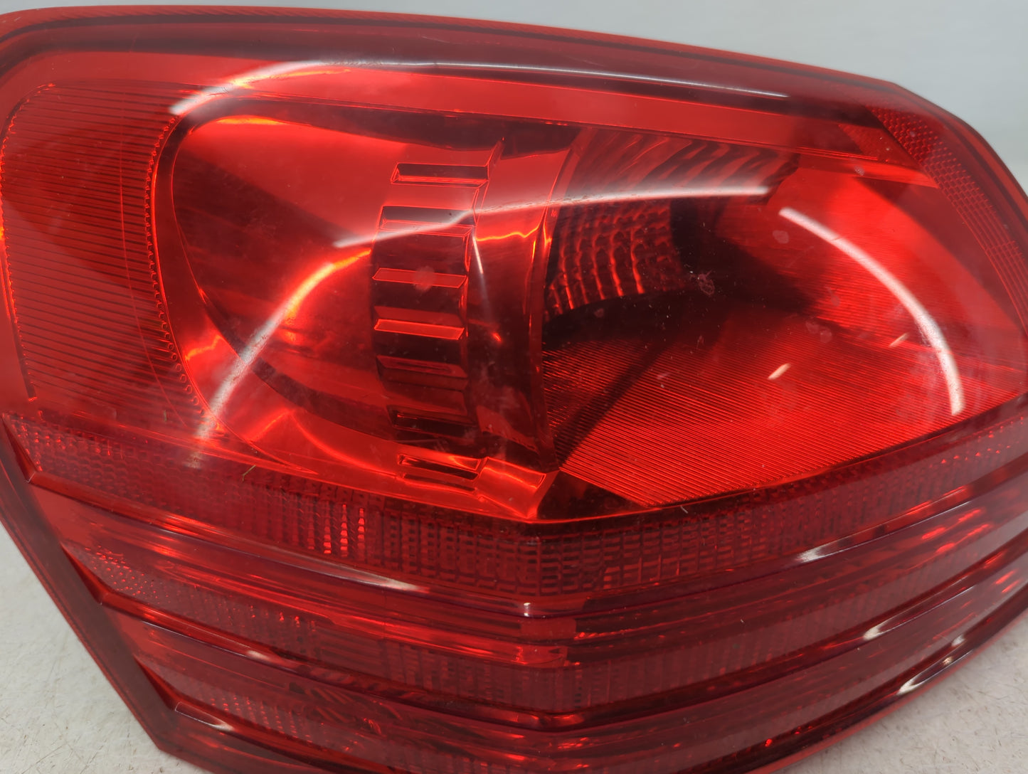 2008-2015 Nissan Rogue Tail Light Assembly Driver Left OEM Fits Fits 2008 2009 2010 2011 2012 2013 2014 2015 OEM Used Auto P
