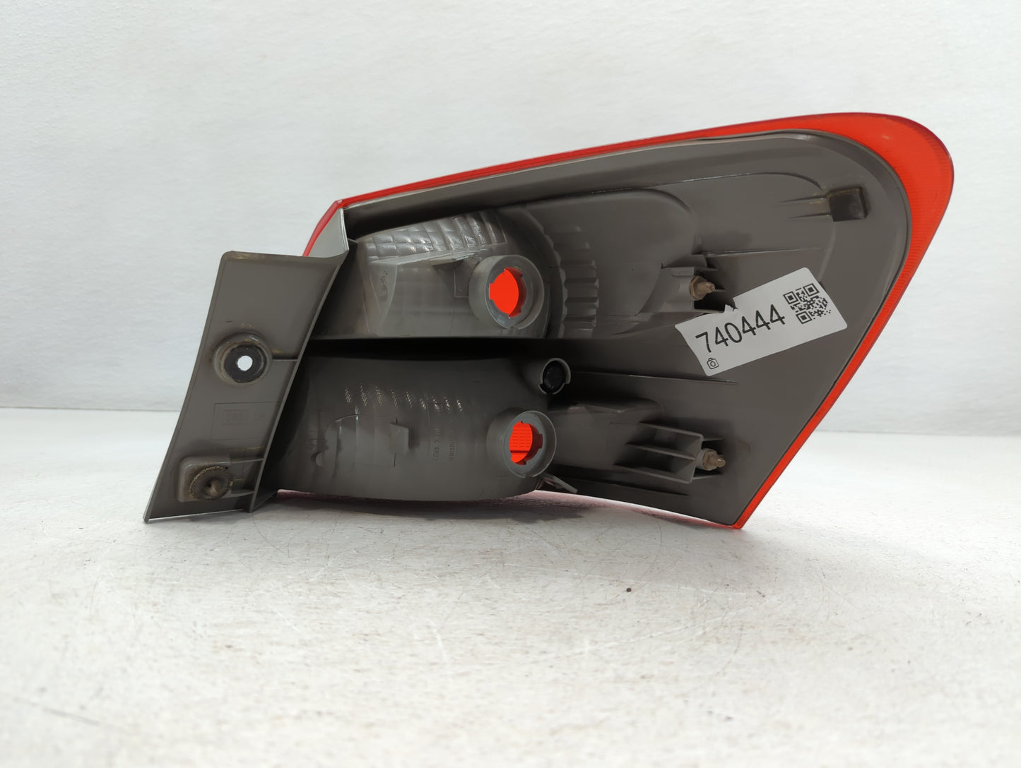 2008-2015 Nissan Rogue Tail Light Assembly Driver Left OEM Fits Fits 2008 2009 2010 2011 2012 2013 2014 2015 OEM Used Auto P