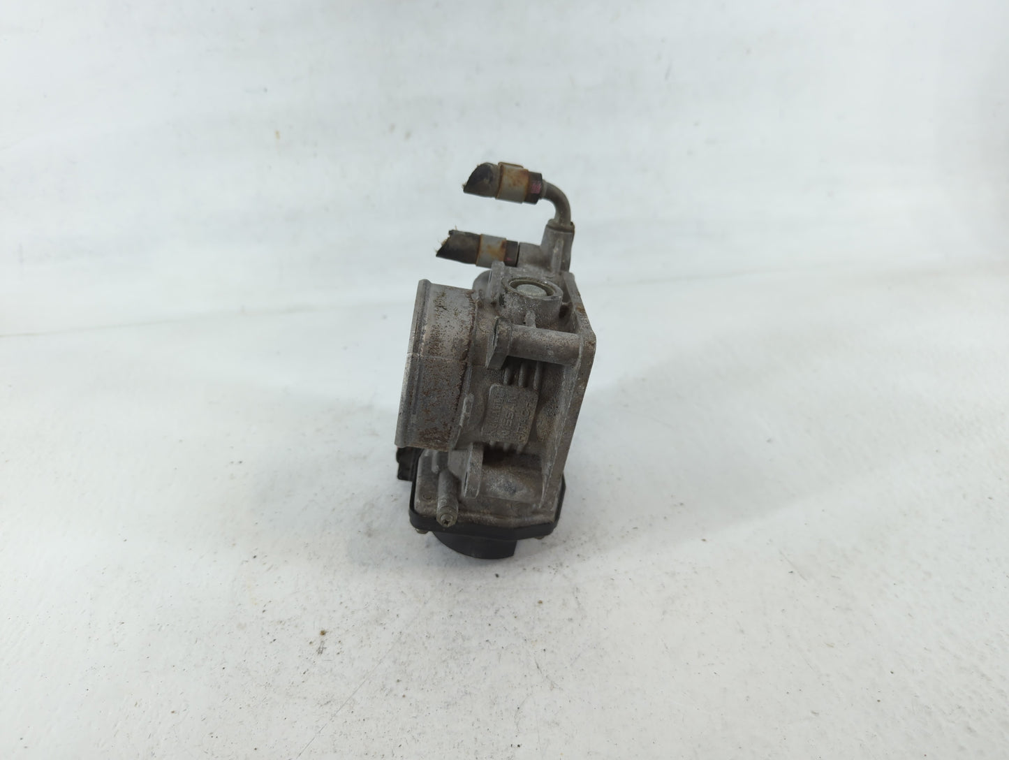 2011-2015 Nissan Rogue Throttle Body P/N:2327S RME60 Fits Fits 2011 2012 2013 2014 2015 OEM Used Auto Parts - Oemusedautopar
