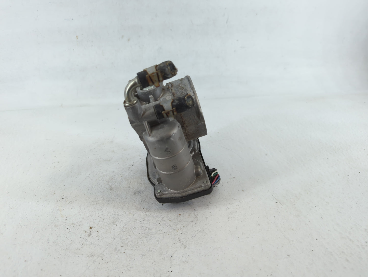 2011-2015 Nissan Rogue Throttle Body P/N:2327S RME60 Fits Fits 2011 2012 2013 2014 2015 OEM Used Auto Parts - Oemusedautopar
