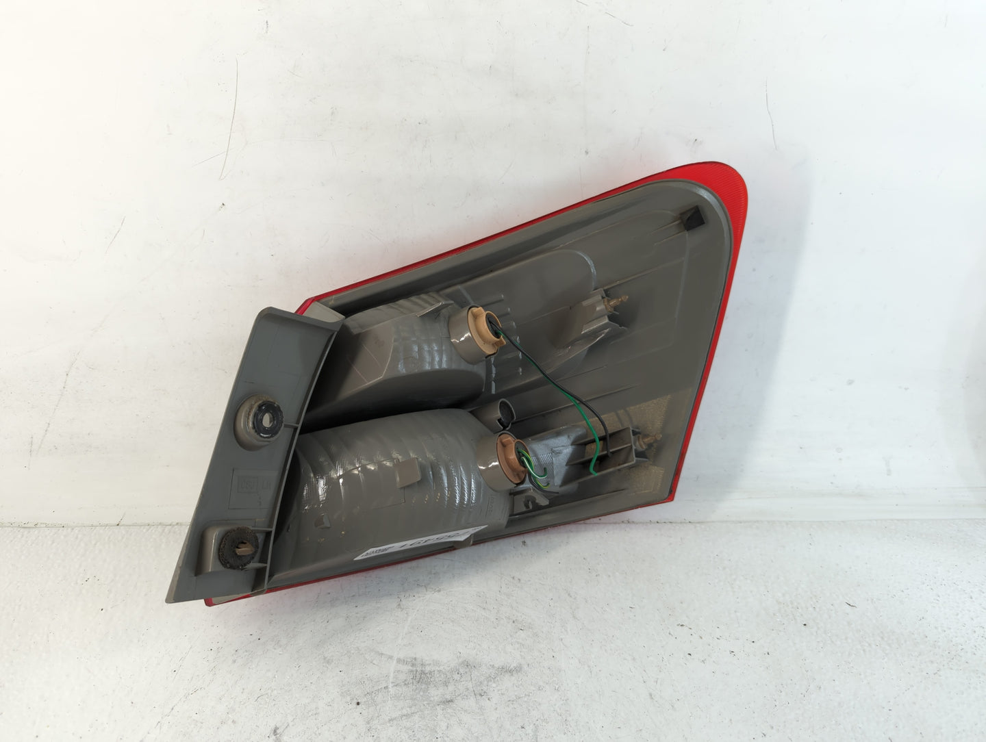 2008-2015 Nissan Rogue Tail Light Assembly Driver Left OEM Fits Fits 2008 2009 2010 2011 2012 2013 2014 2015 OEM Used Auto P