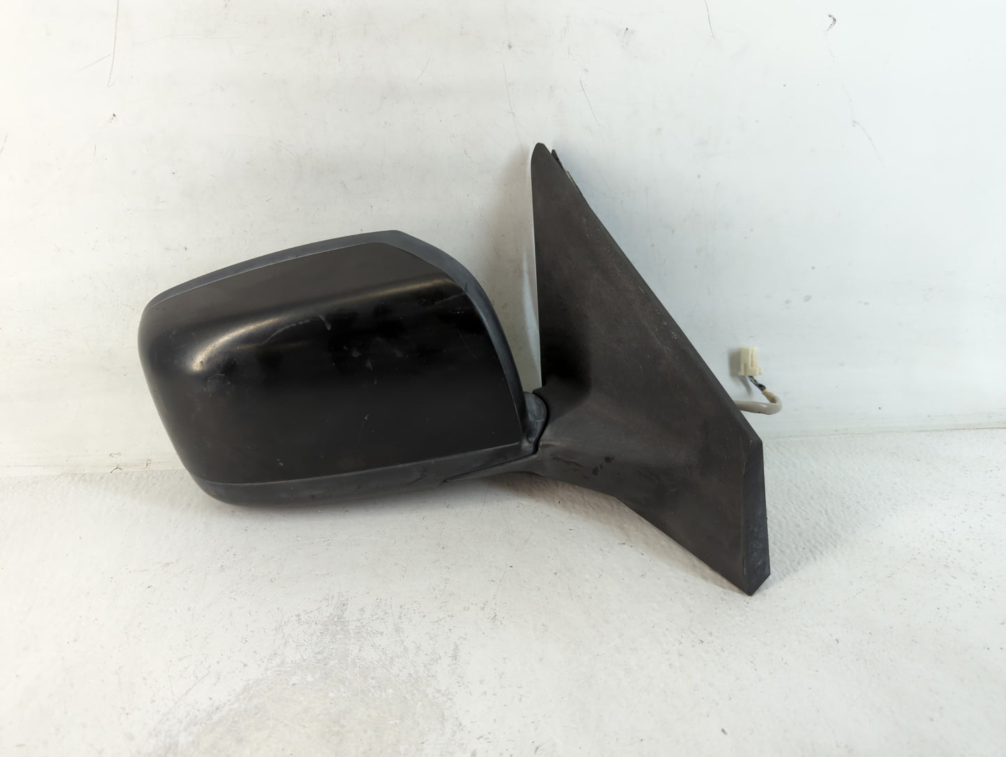 2008-2015 Nissan Rogue Passenger Side View Mirror - Right Door Mirror OEM Used - Oemusedautoparts1.com