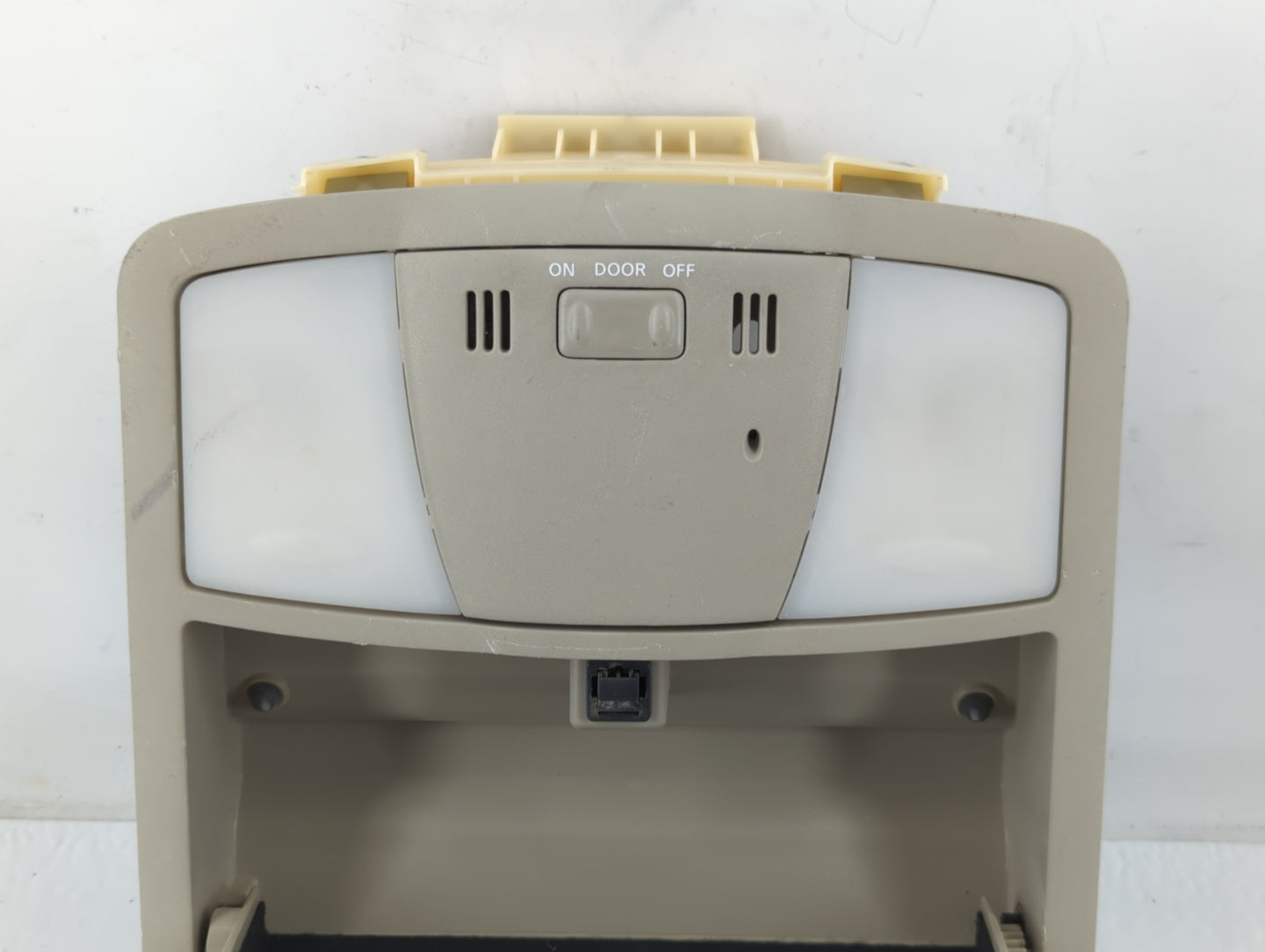 2008-2012 Nissan Rogue Overhead Roof Console 772031 - Oemusedautoparts1.com