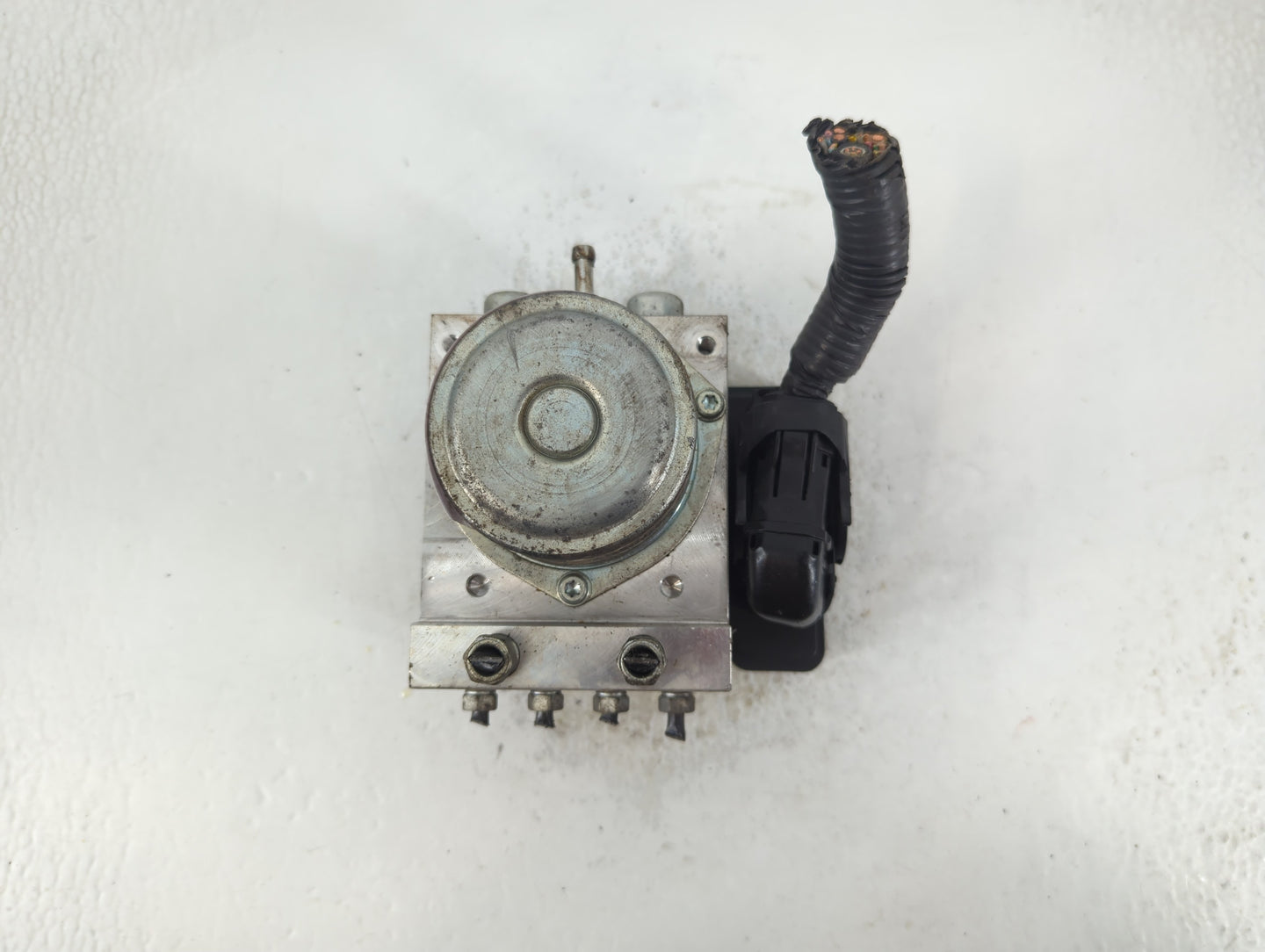 2012-2015 Nissan Rogue ABS Pump Control Module Replacement P/N:1X072267 TD8405 Fits Fits 2012 2013 2014 2015 OEM Used Auto P