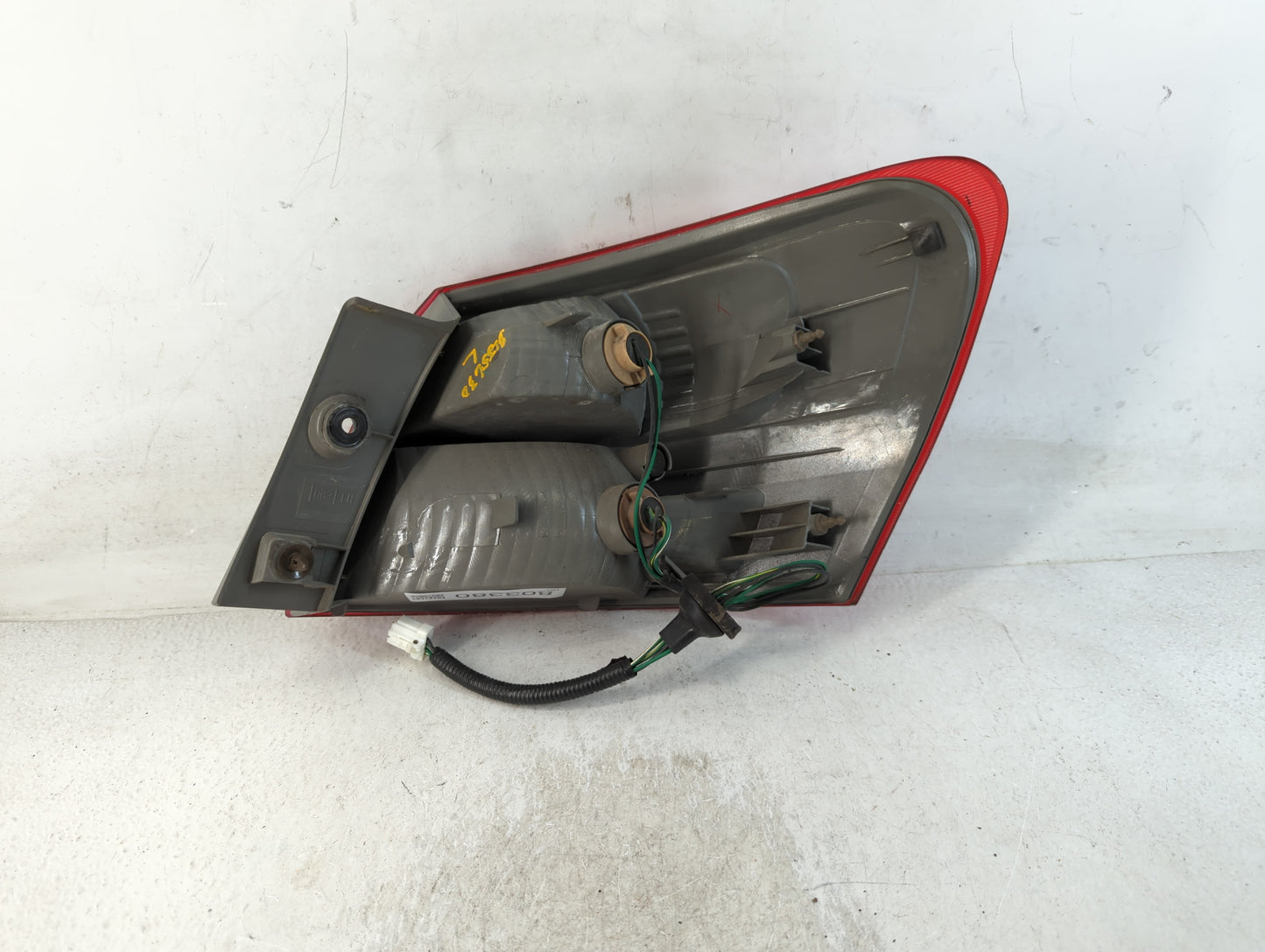 2008-2015 Nissan Rogue Tail Light Assembly Driver Left OEM Fits Fits 2008 2009 2010 2011 2012 2013 2014 2015 OEM Used Auto P