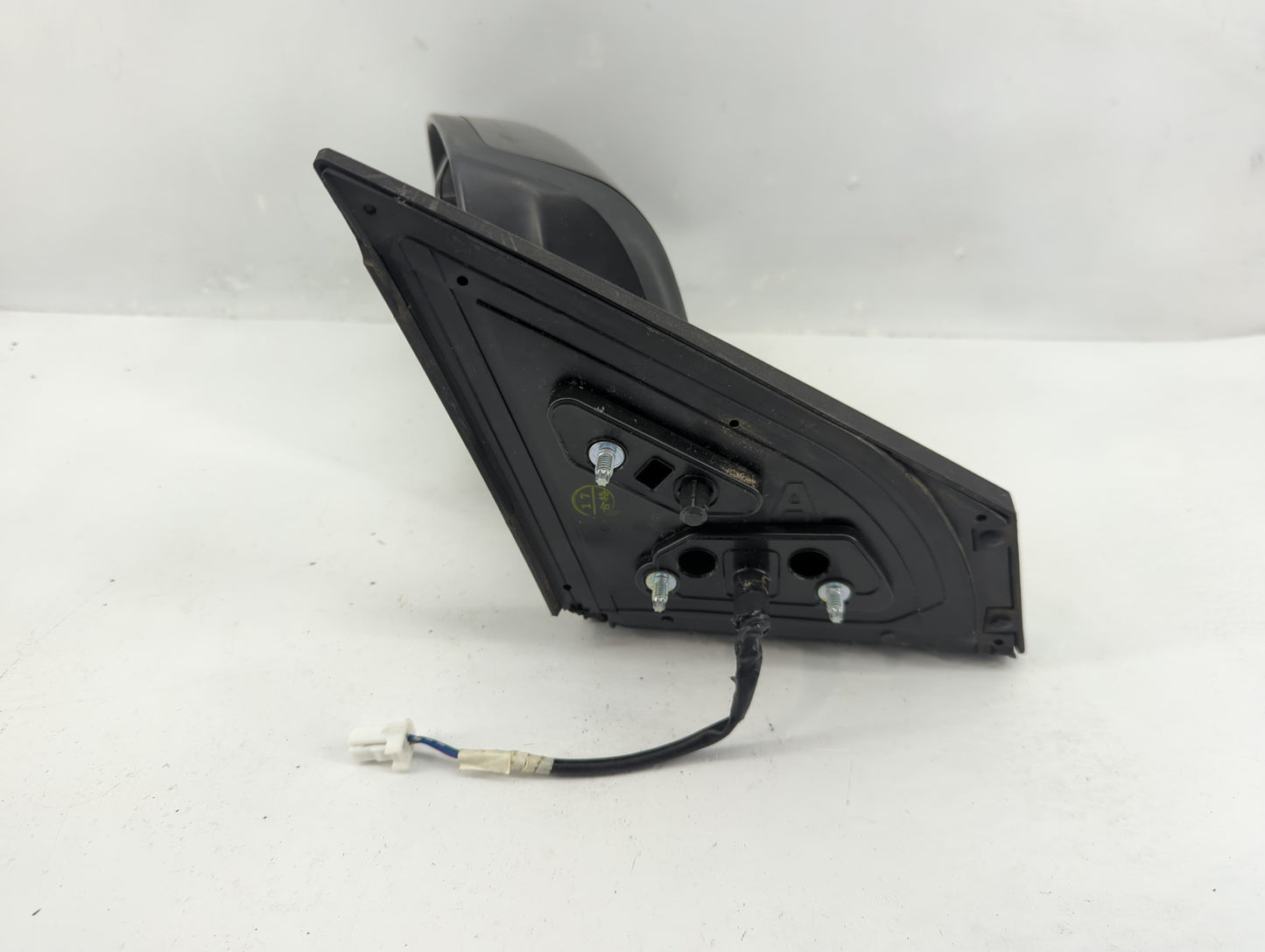 2008-2015 Nissan Rogue Driver Side View Mirror - Left Door Mirror OEM Used - Oemusedautoparts1.com