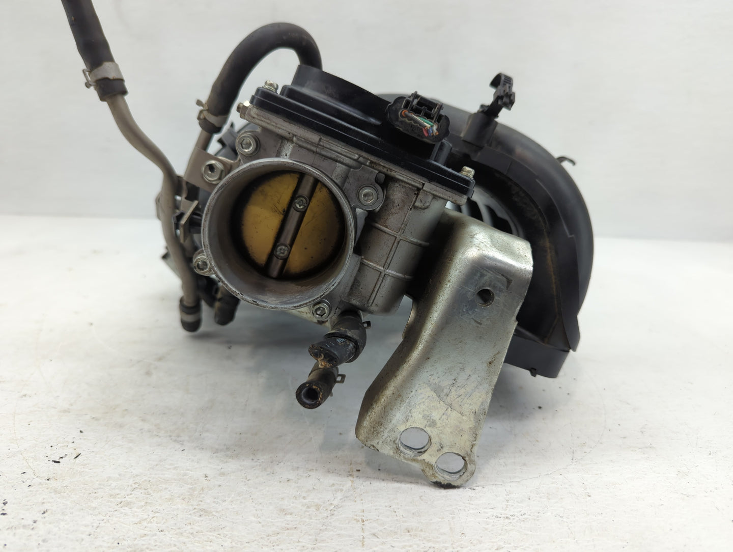 2008-2015 Nissan Rogue Air Intake Manifold P/N:K 1608 3 526-01 Fits Fits 2008 2009 2010 2011 2012 2013 2014 2015 OEM Used Au