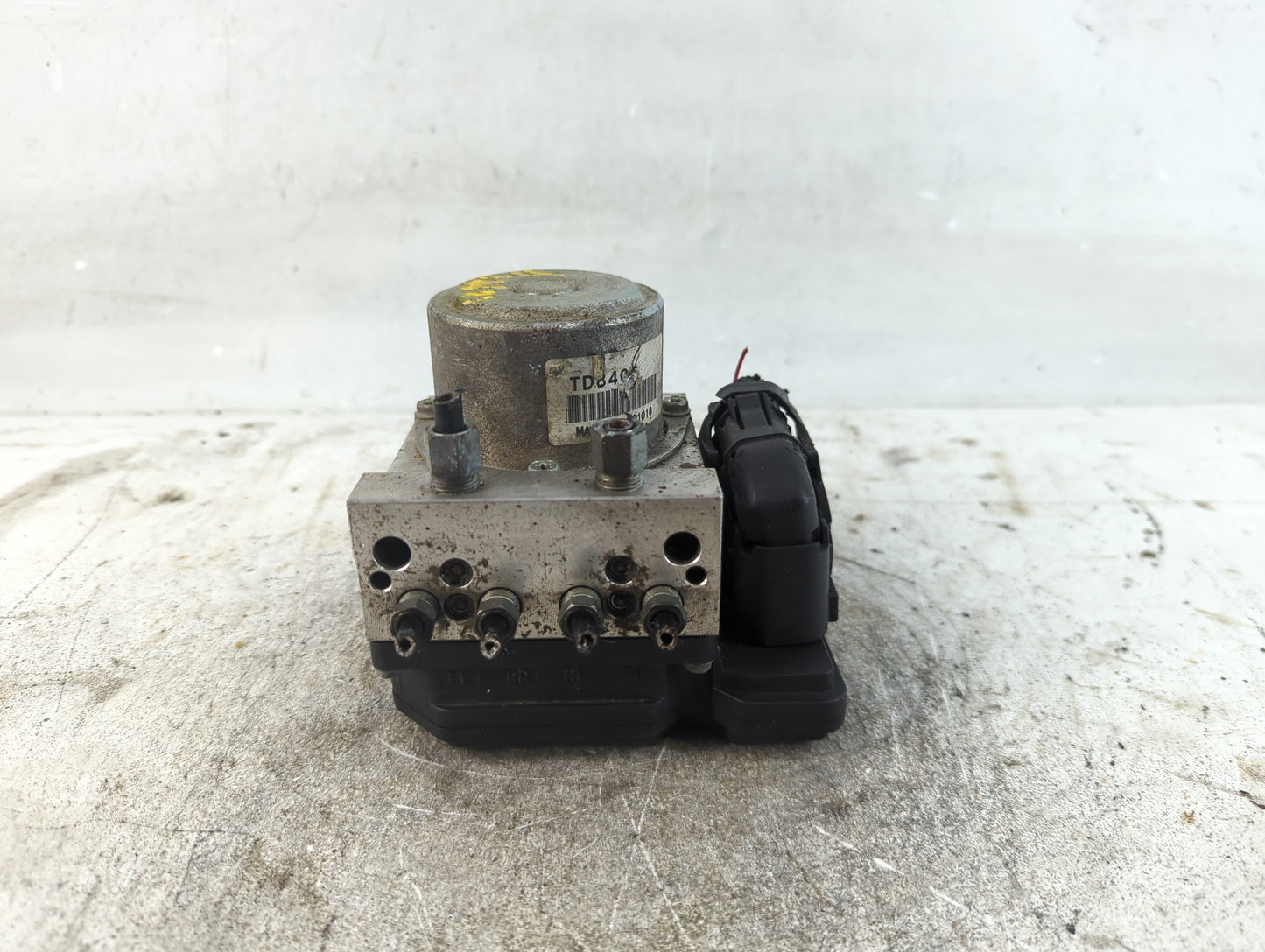 2012-2015 Nissan Rogue ABS Pump Control Module Replacement P/N:TD8405 Fits Fits 2012 2013 2014 2015 OEM Used Auto Parts - Oe