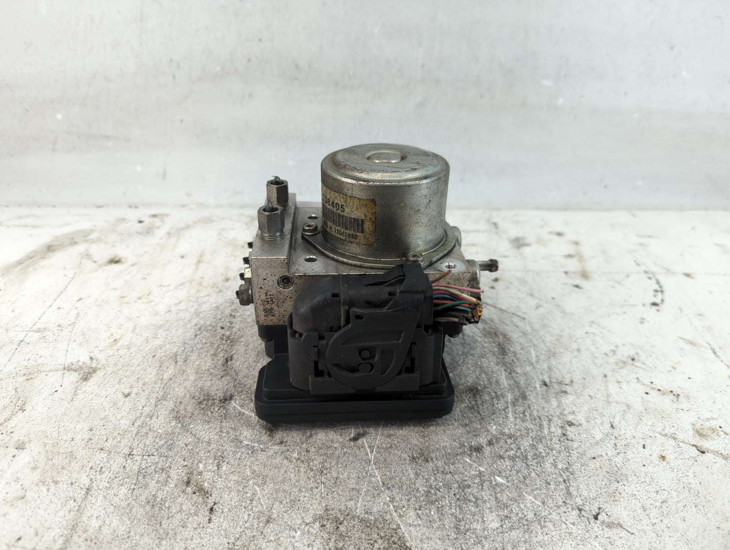 2012-2015 Nissan Rogue ABS Pump Control Module Replacement P/N:TD8405 Fits Fits 2012 2013 2014 2015 OEM Used Auto Parts - Oe