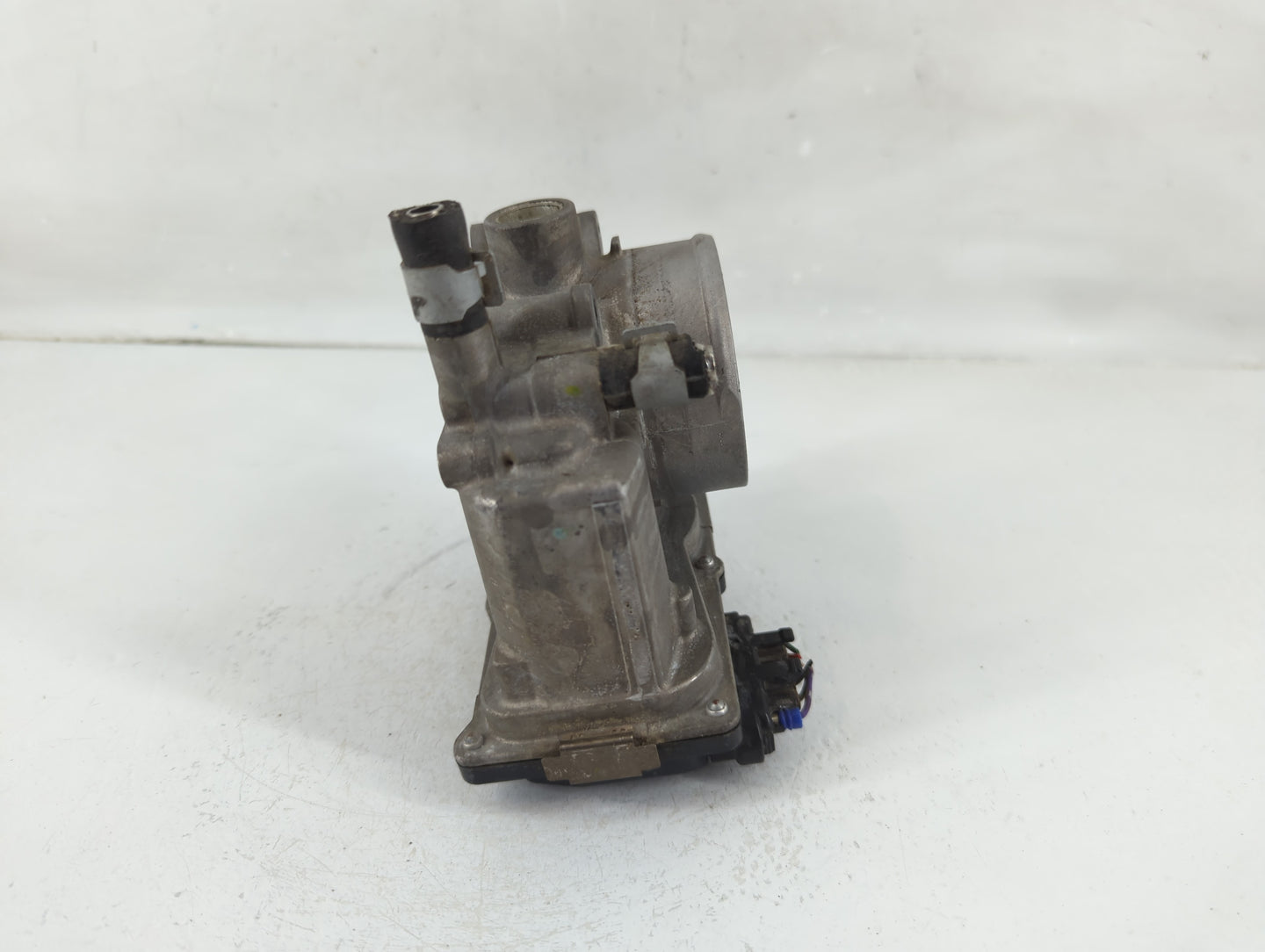 2007-2012 Nissan Sentra Throttle Body P/N:04861691A ET-A60-02 A Fits OEM Used Auto Parts - Oemusedautoparts1.com