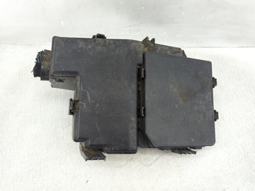 2007-2012 Nissan Sentra Fusebox Fuse Box Panel Relay Module P/N:284B8 ET000 Fits Fits 2007 2008 2009 2010 2011 2012 OEM Used