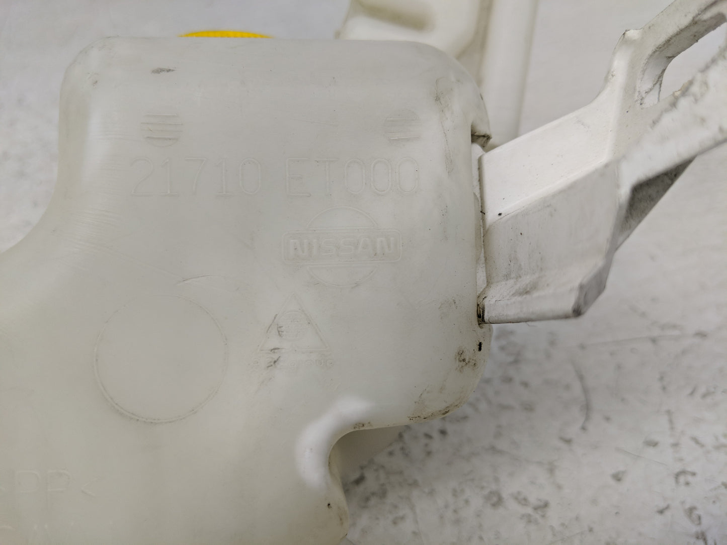 2007-2012 Nissan Sentra Radiator Coolant Overflow Expansion Tank Bottle 1293660 - Oemusedautoparts1.com