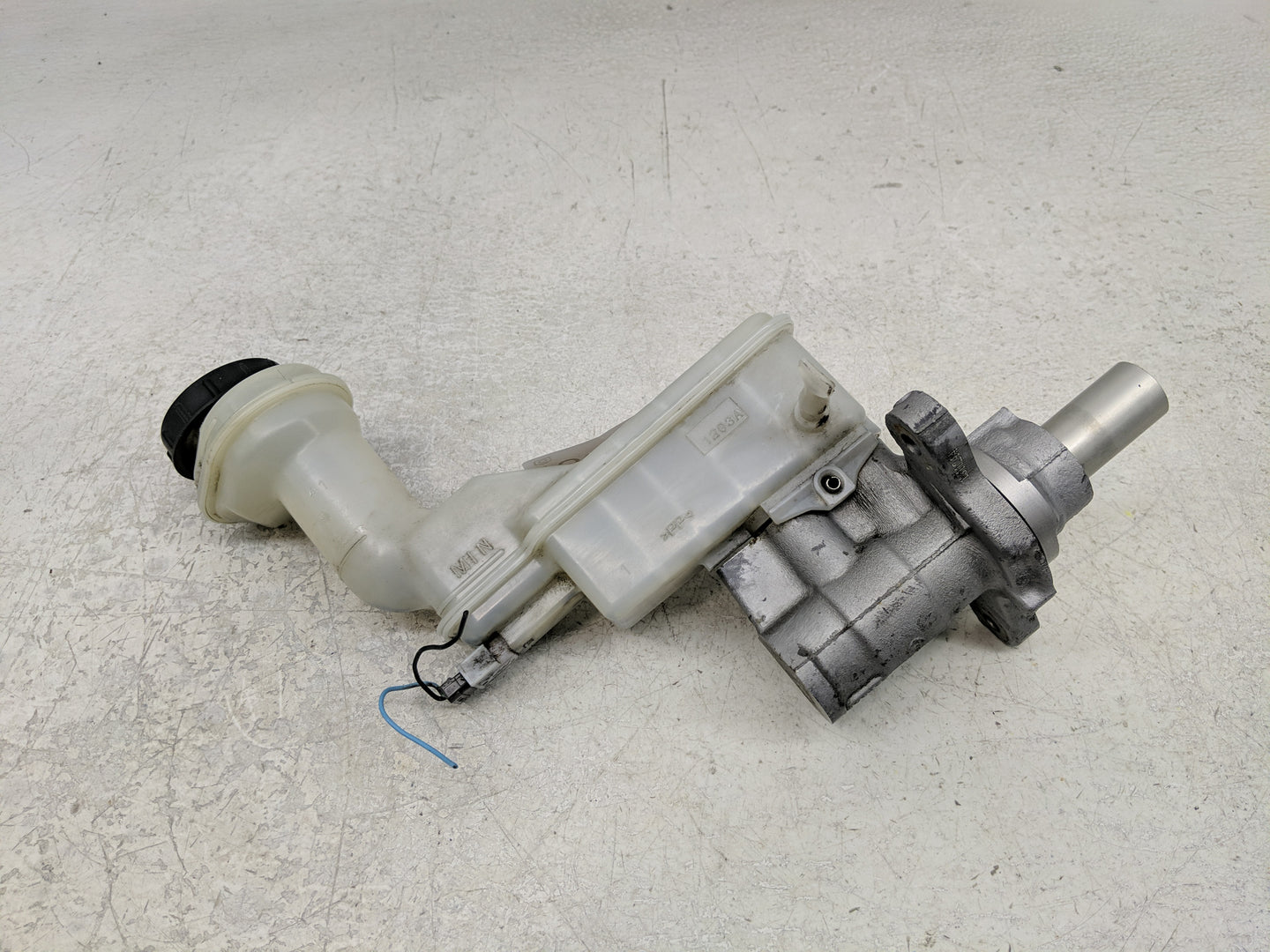 2010-2012 Nissan Sentra Brake Master Cylinder - Oemusedautoparts1.com
