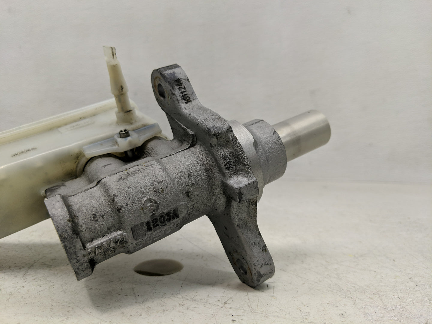 2010-2012 Nissan Sentra Brake Master Cylinder - Oemusedautoparts1.com