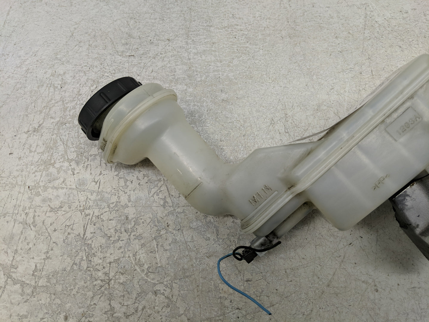 2010-2012 Nissan Sentra Brake Master Cylinder - Oemusedautoparts1.com