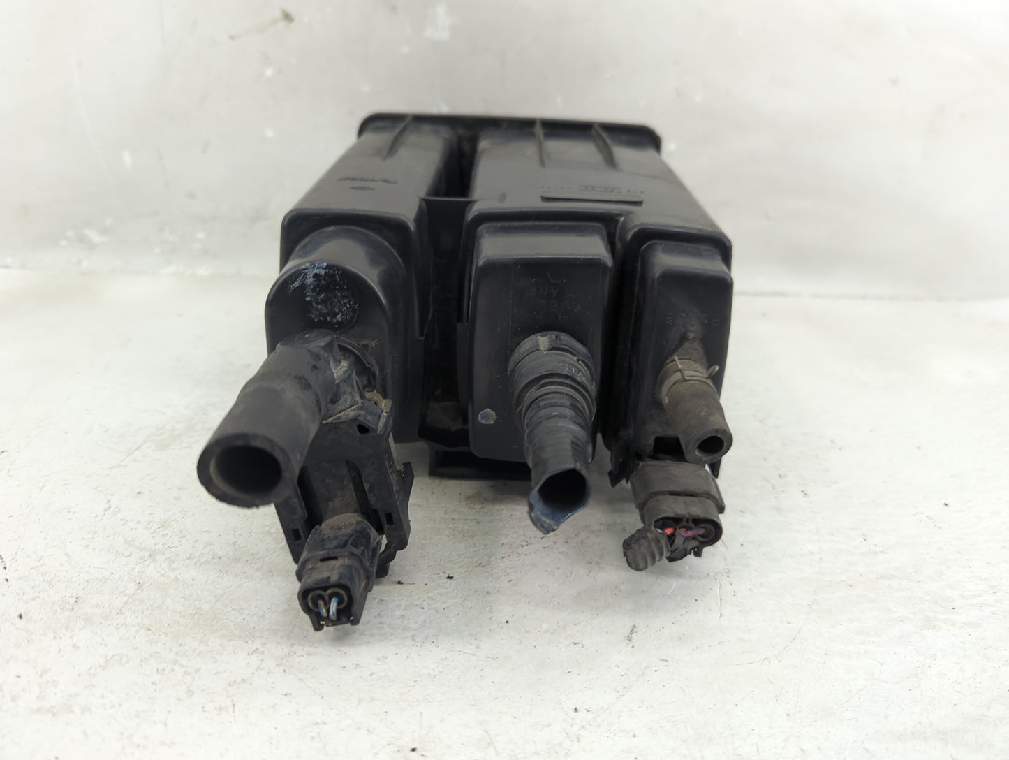 2012 Nissan Sentra Fuel Vapor Charcoal Canister 1356544 - Oemusedautoparts1.com