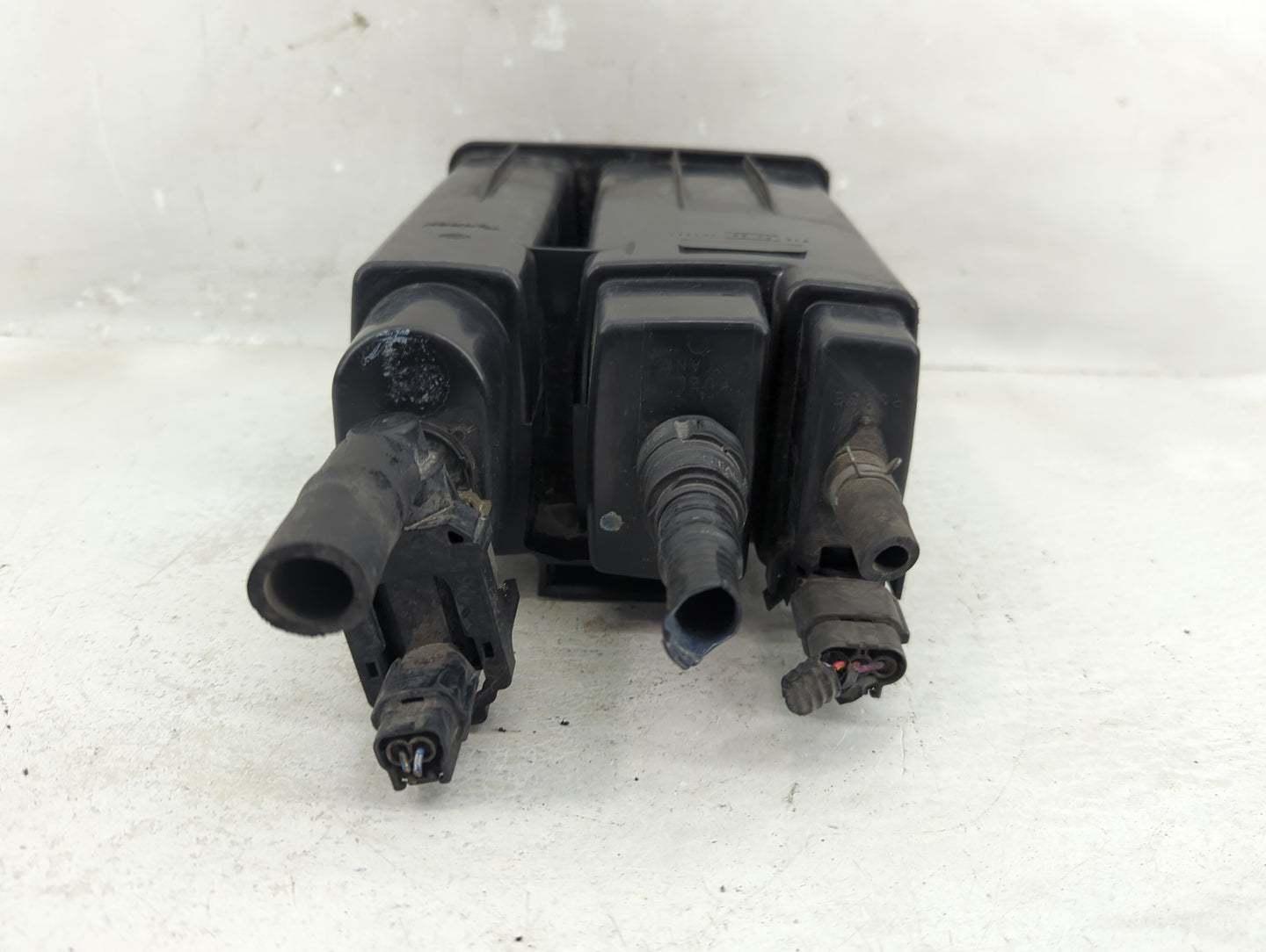 2012 Nissan Sentra Fuel Vapor Charcoal Canister - Oemusedautoparts1.com