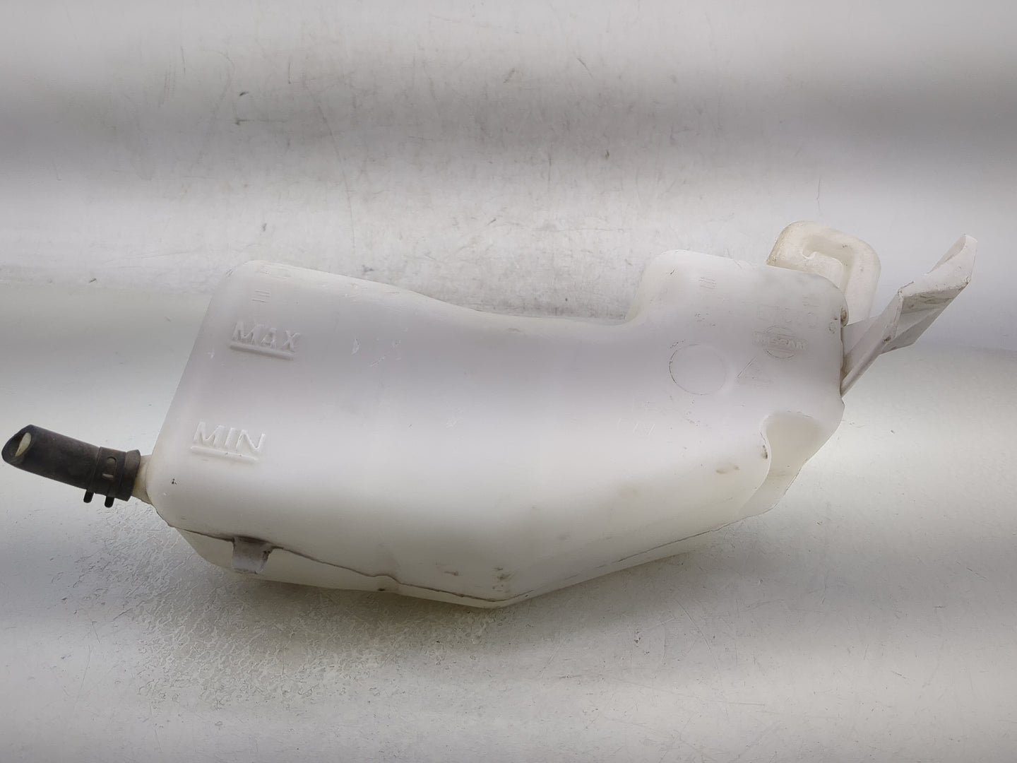 Nissan Sentra Windshield Washer Fluid Reservoir Bottle Oem - Oemusedautoparts1.com