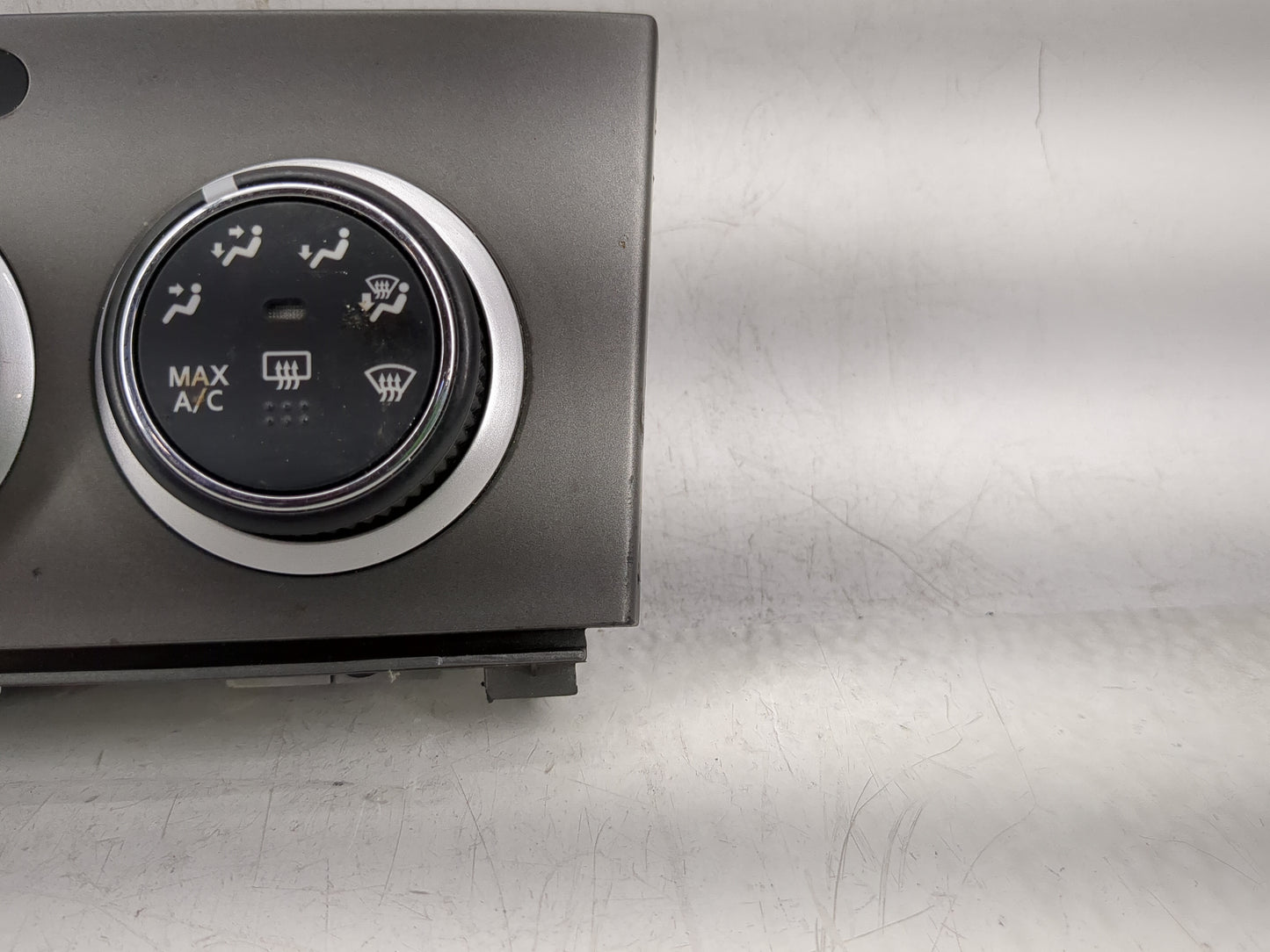 2010-2012 Nissan Sentra Climate Control Module Temperature AC/Heater Replacement P/N:27510-ZT50A Fits Fits 2010 2011 2012 OE